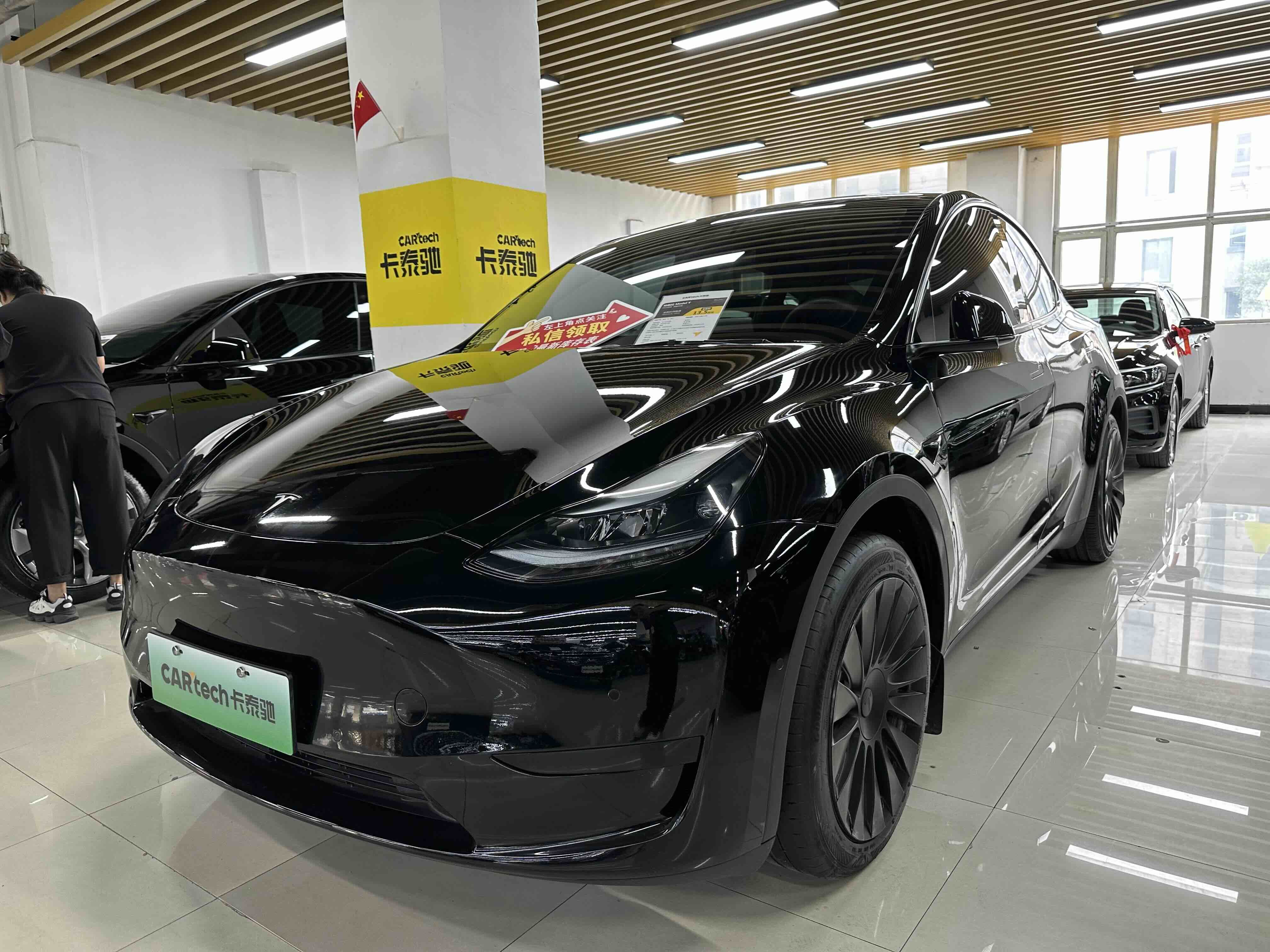 2022 Tesla Model Y - 2022 SUV, pre-owned car for export from China