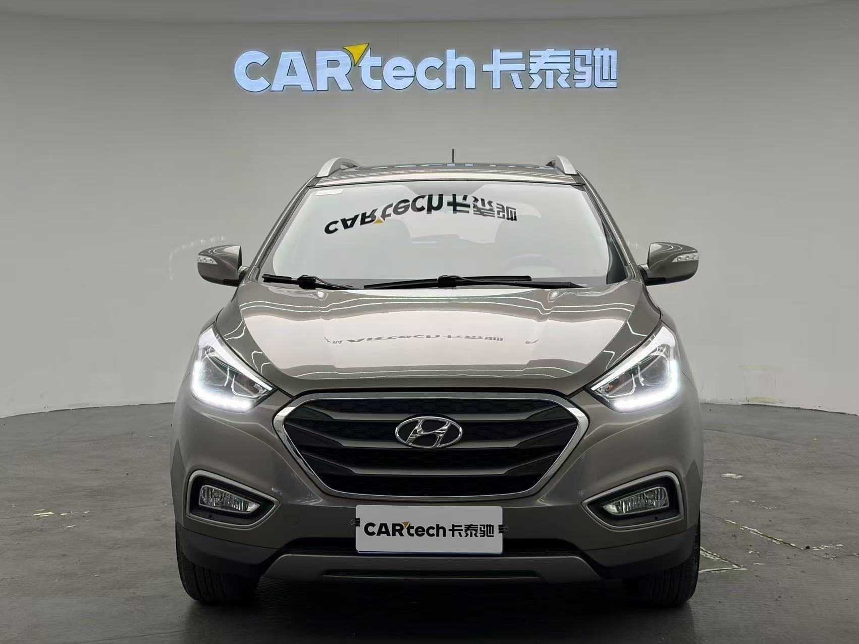 2015 Hyundai ix35 - 2015 SUV, pre-owned car for export from China