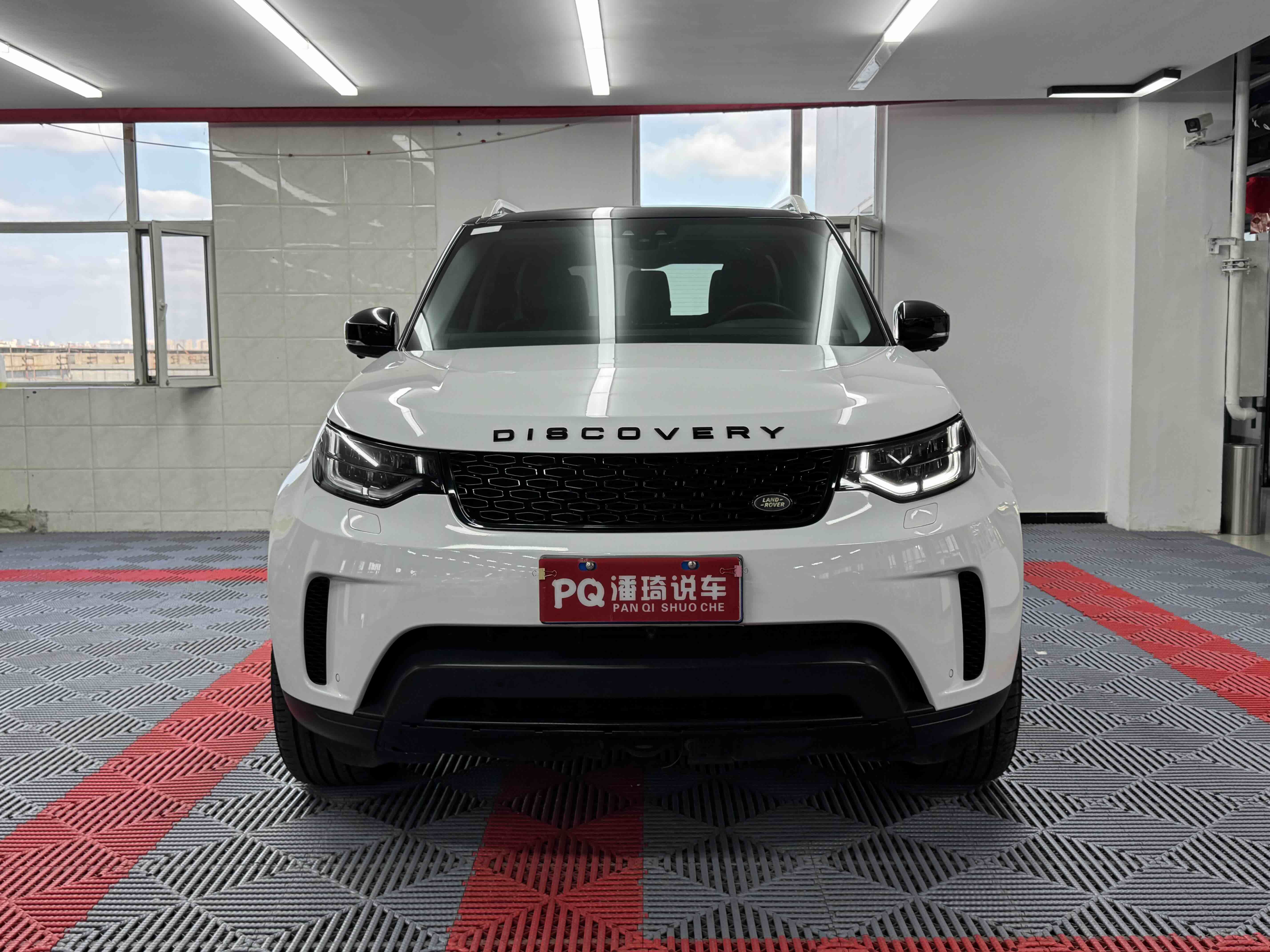 2019 Land Rover Discovery - 2019 SUV, pre-owned car for export from China
