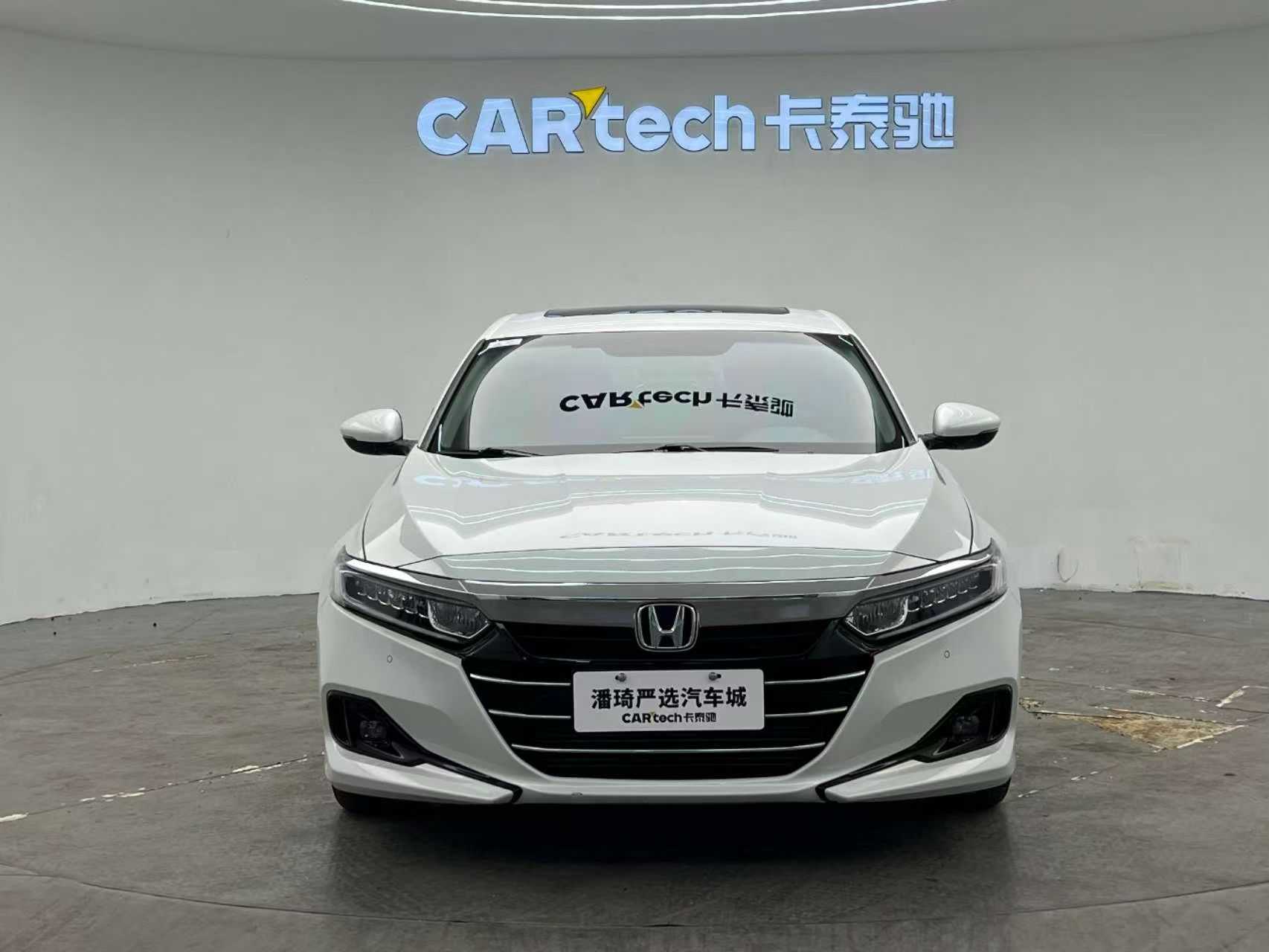 2022 Honda Accord - 2022 Sedan, pre-owned car for export from China