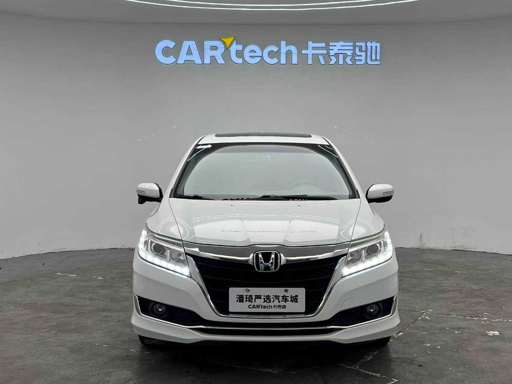2018 Honda Crider - 2018 Sedan, pre-owned car for export from China