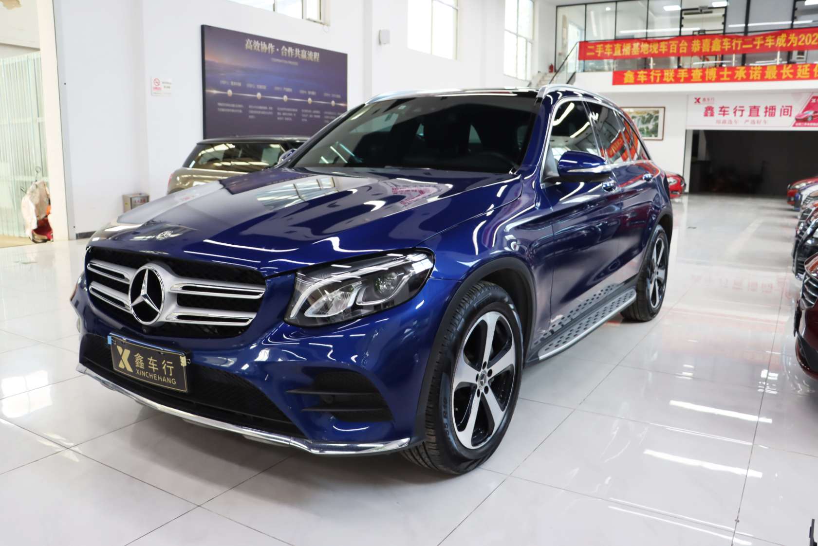 2018 Mercedes-Benz GLC 260 4MATIC Luxury Edition - 2018 SUV, pre-owned car for export from China