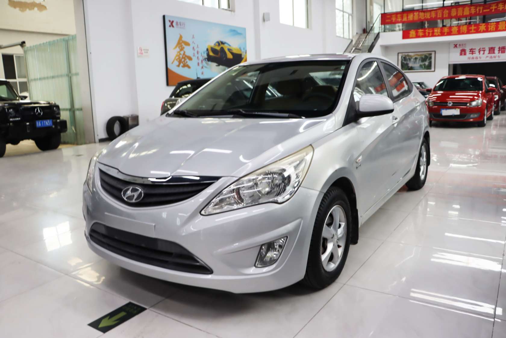 2010 Hyundai Verna Sedan 1.4L Automatic Comfort Edition GS - 2010 Sedan, pre-owned car for export from China
