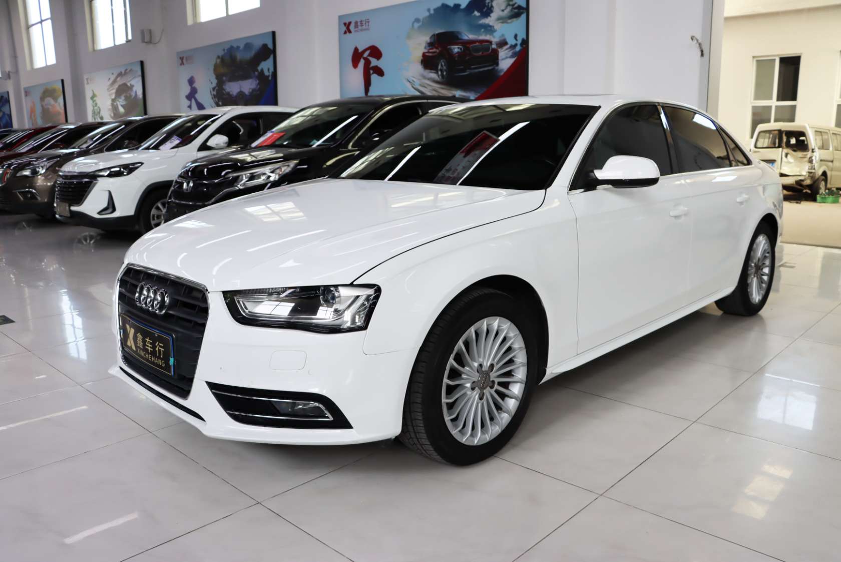 2015 Audi A4L 35 TFSI Automatic Comfort Edition - 2015 Sedan, pre-owned car for export from China