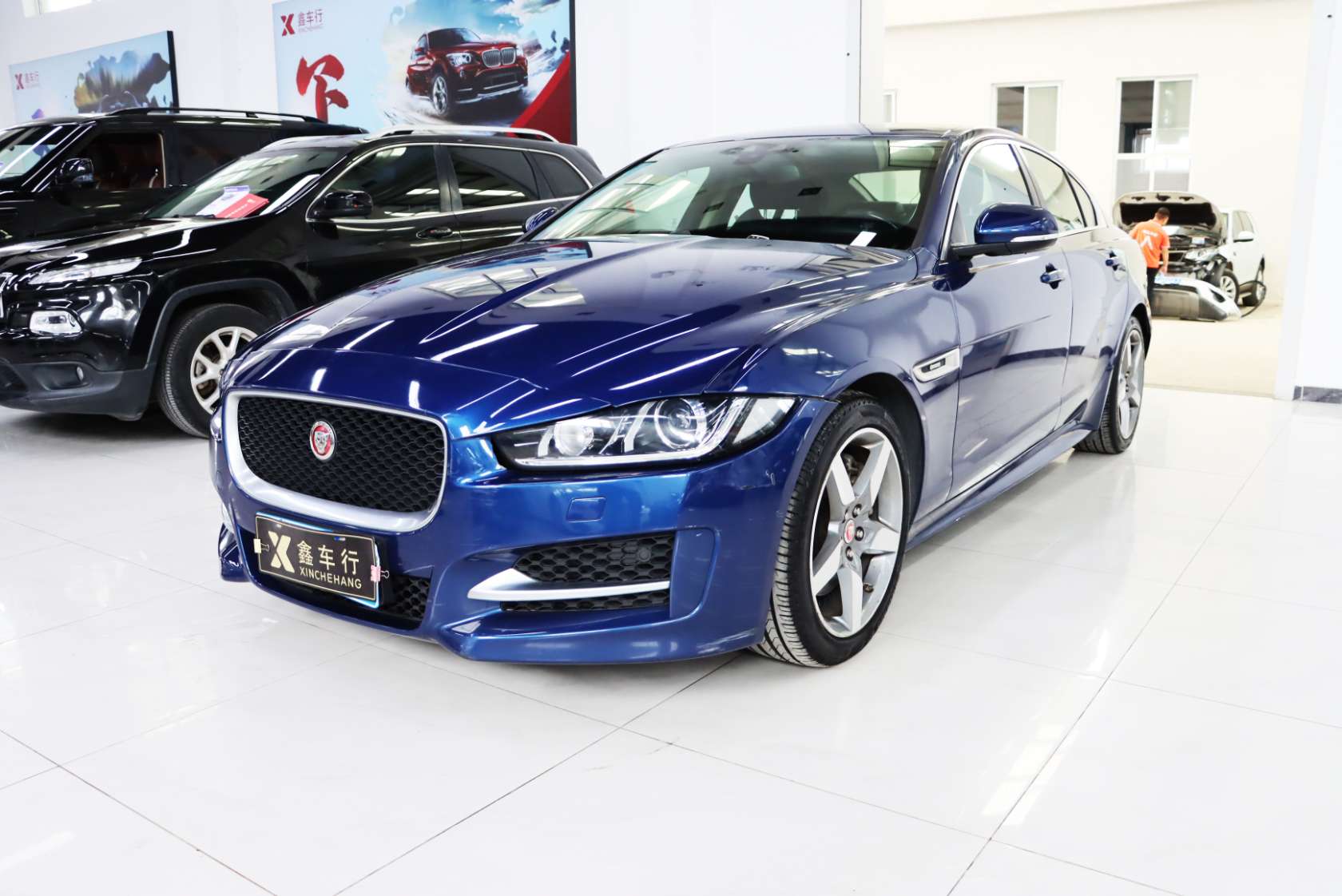 2015 Jaguar XE 2.0T 200PS R-Sport - 2015 Sedan, pre-owned car for export from China