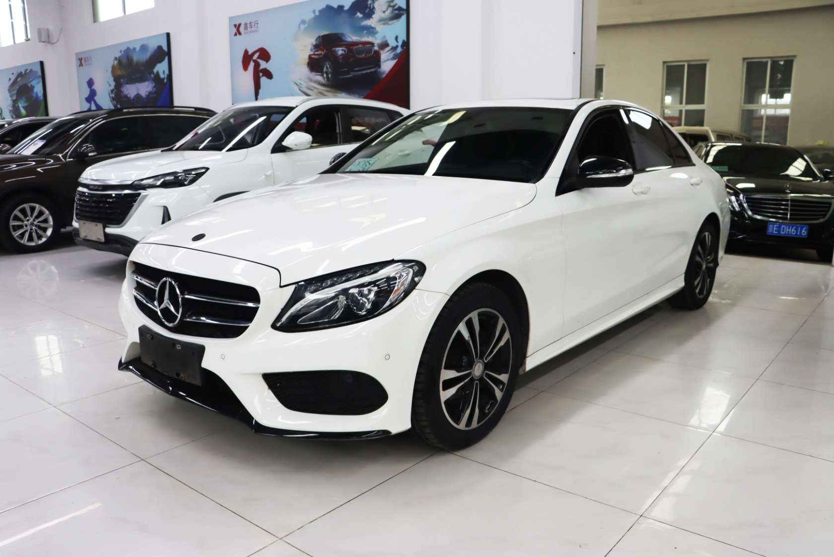 2017 Mercedes-Benz C-Class C 200 Sport Edition - 2017 Sedan, pre-owned car for export from China