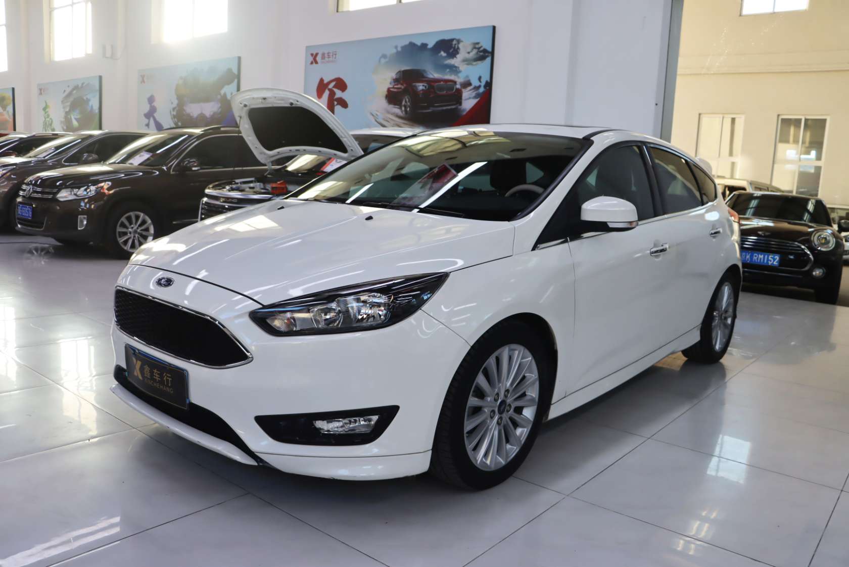 2017 Ford Focus 1.5T CTCC White-Black Limited Edition - 2017 Hatchback, pre-owned car for export from China
