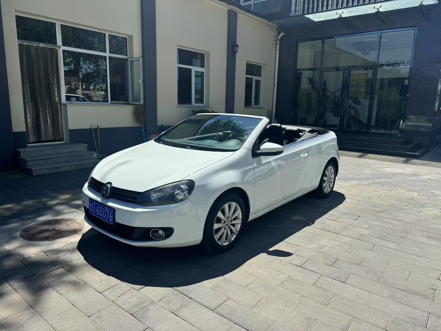 2012 Volkswagen Golf (Import) 1.4TSI Comfort Convertible Edition - 2012 Convertible, pre-owned car for export from China
