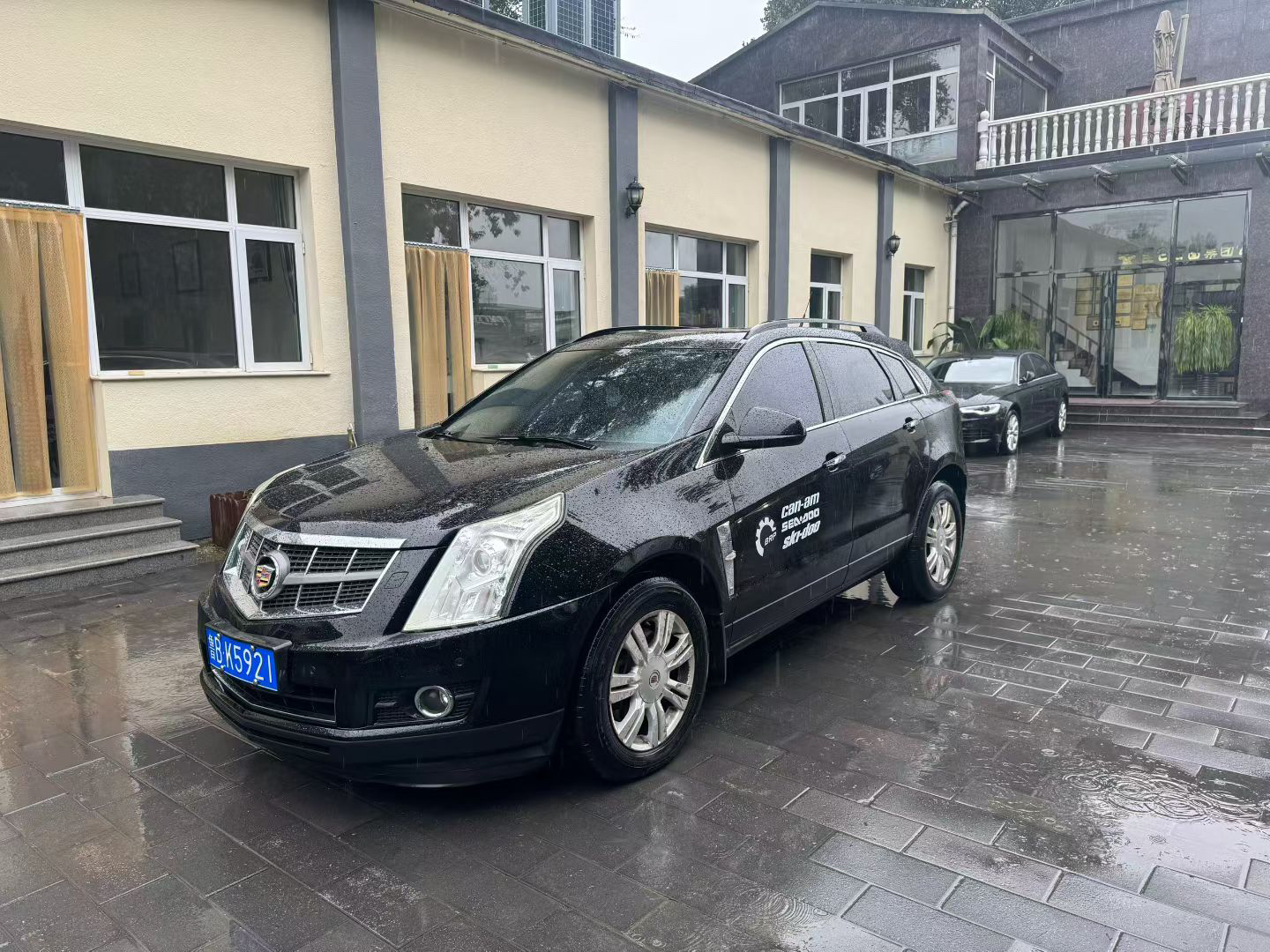 2012 Cadillac SRX 3.0L Leading Edition - 2012 SUV, pre-owned car for export from China