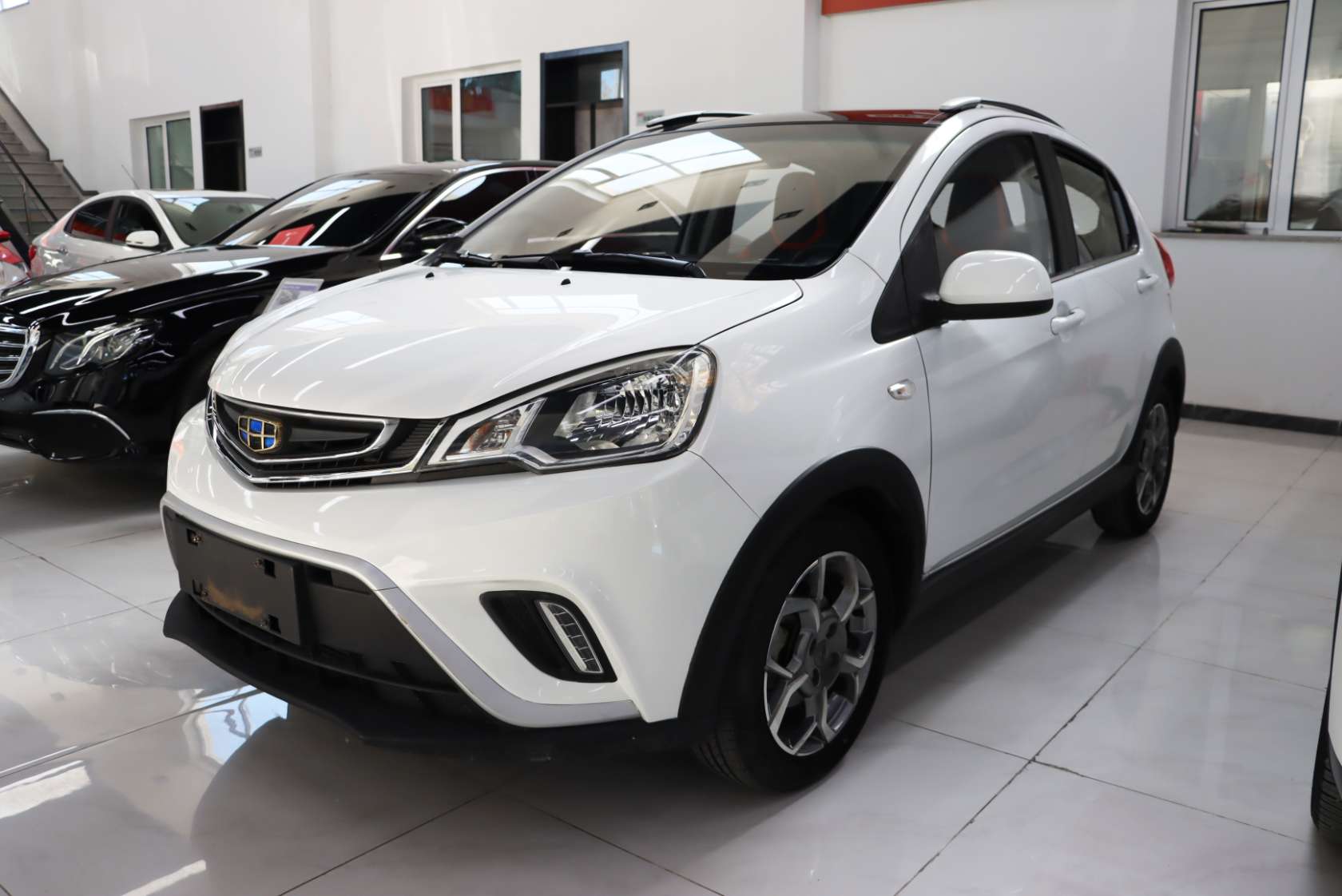 2017 Geely Vision X1 1.3L Automatic Player Edition - 2017 SUV, pre-owned car for export from China