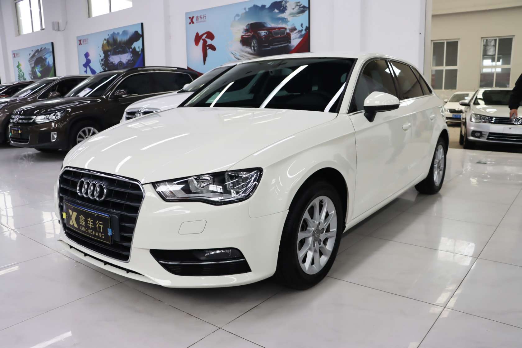 2014 Audi A3 Sportback 35 TFSI Automatic Progressive Edition - 2014 Hatchback, pre-owned car for export from China