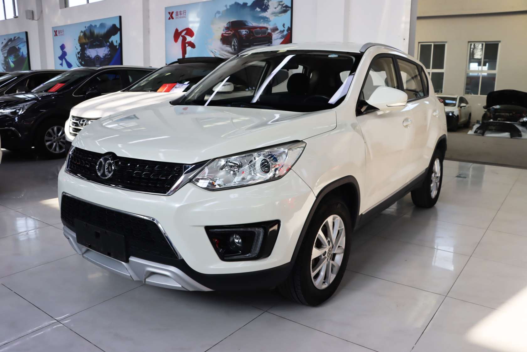 2016 BAIC Senova X35 1.5L Automatic Elite Edition - 2016 SUV, pre-owned car for export from China