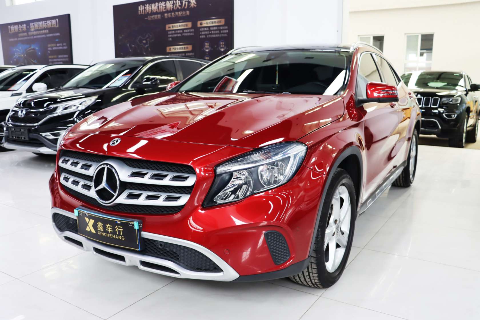 2017 Mercedes-Benz GLA 200 Sport Edition - 2017 SUV, pre-owned car for export from China