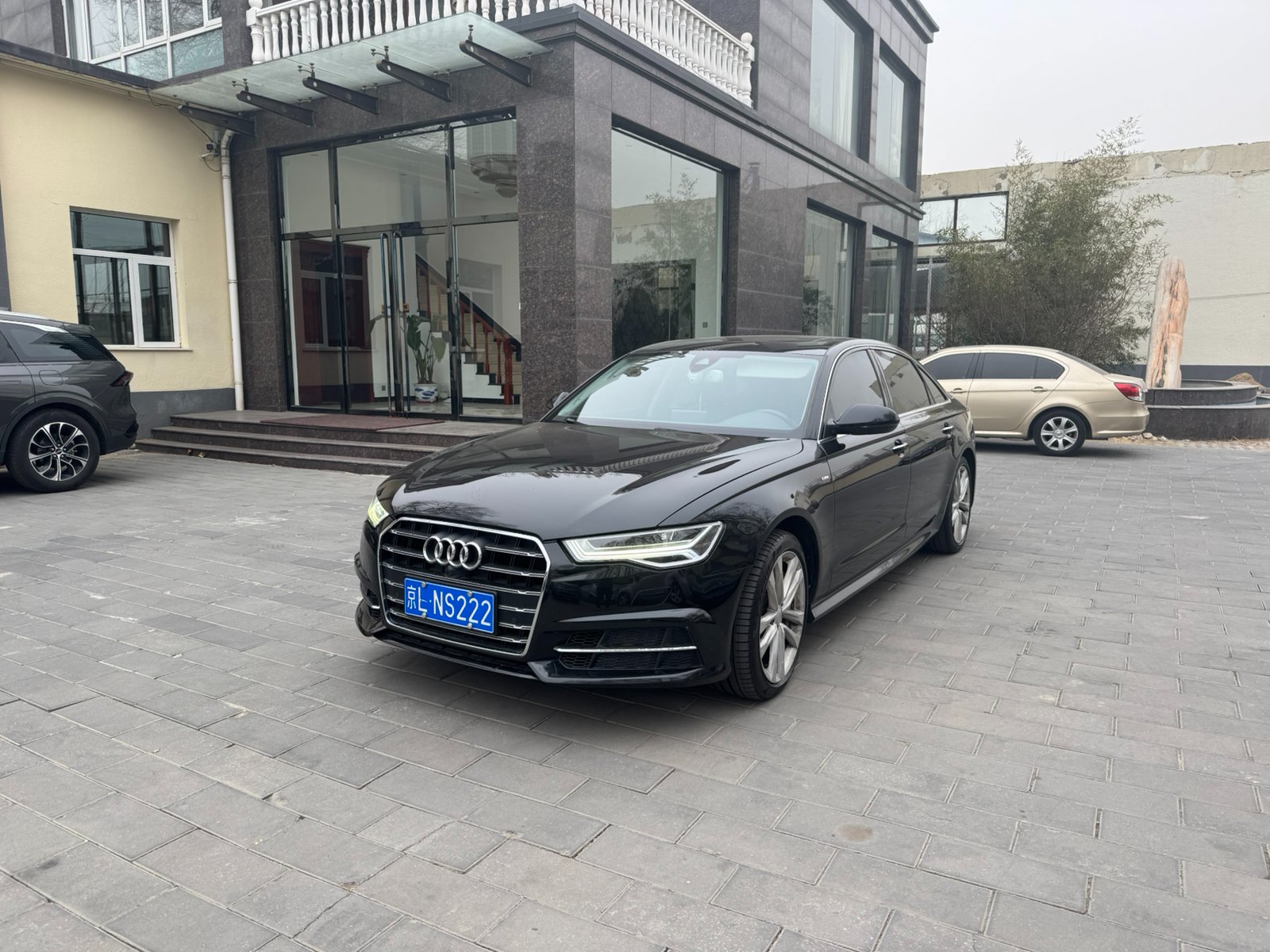 2018 Audi A6L 30 Anniversary Model Year 45 TFSI quattro Luxury Edition - 2018 Sedan, pre-owned car for export from China