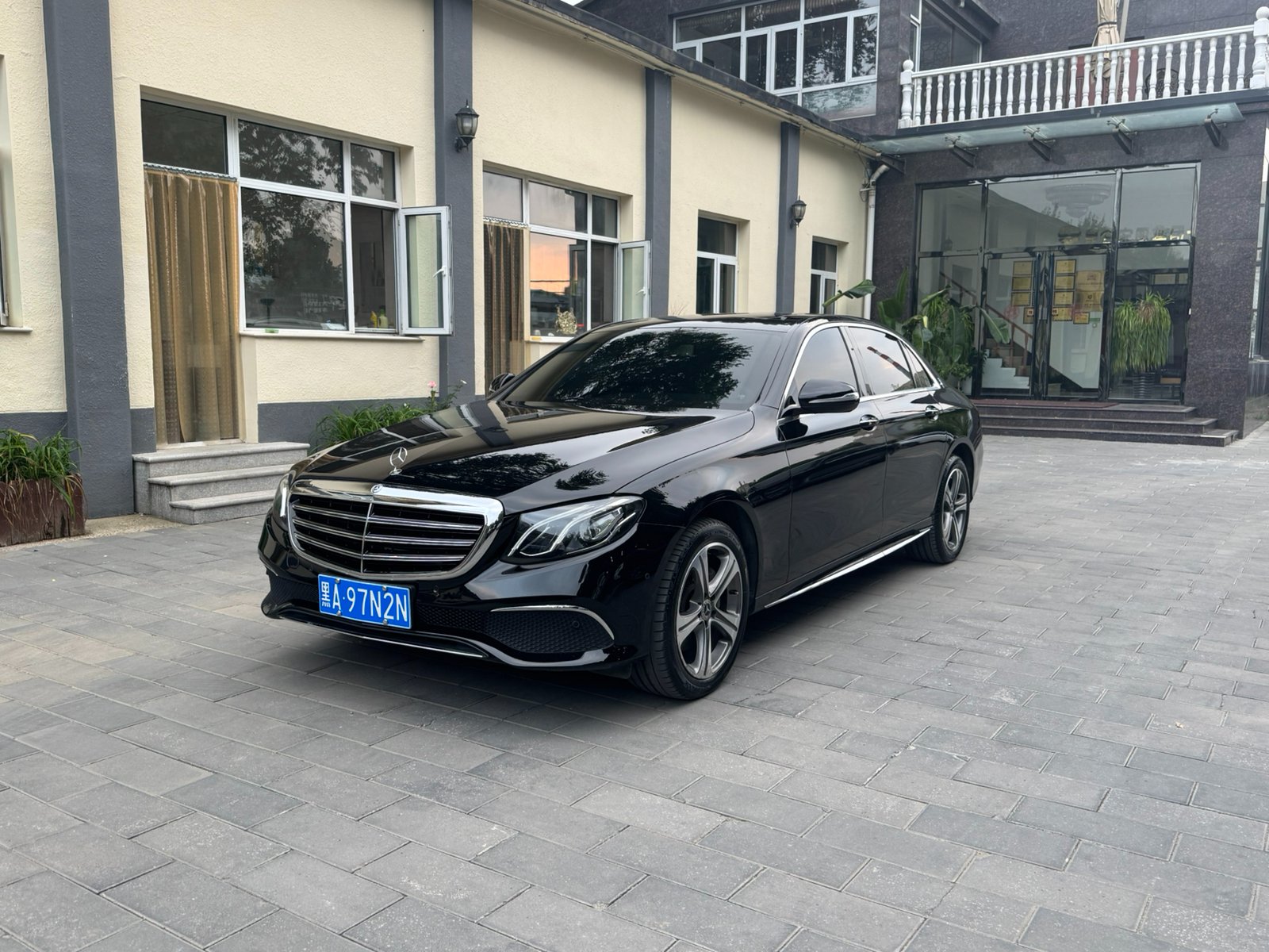2019 Mercedes-Benz E-Class E 200 L Sport Edition - 2019 Sedan, pre-owned car for export from China