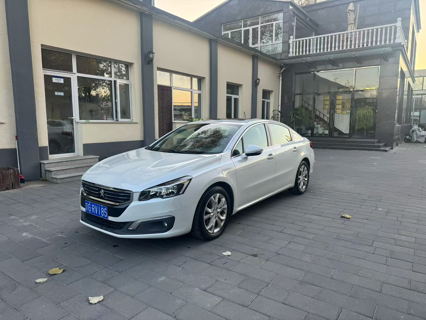 2015 Peugeot 508 1.6THP Automatic Zhiyi Edition - 2015 Sedan, pre-owned car for export from China