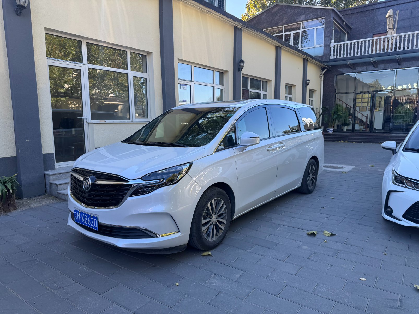 2020 Buick GL8 ES Land Business 653T Exclusive Edition - 2020 MPV, pre-owned car for export from China