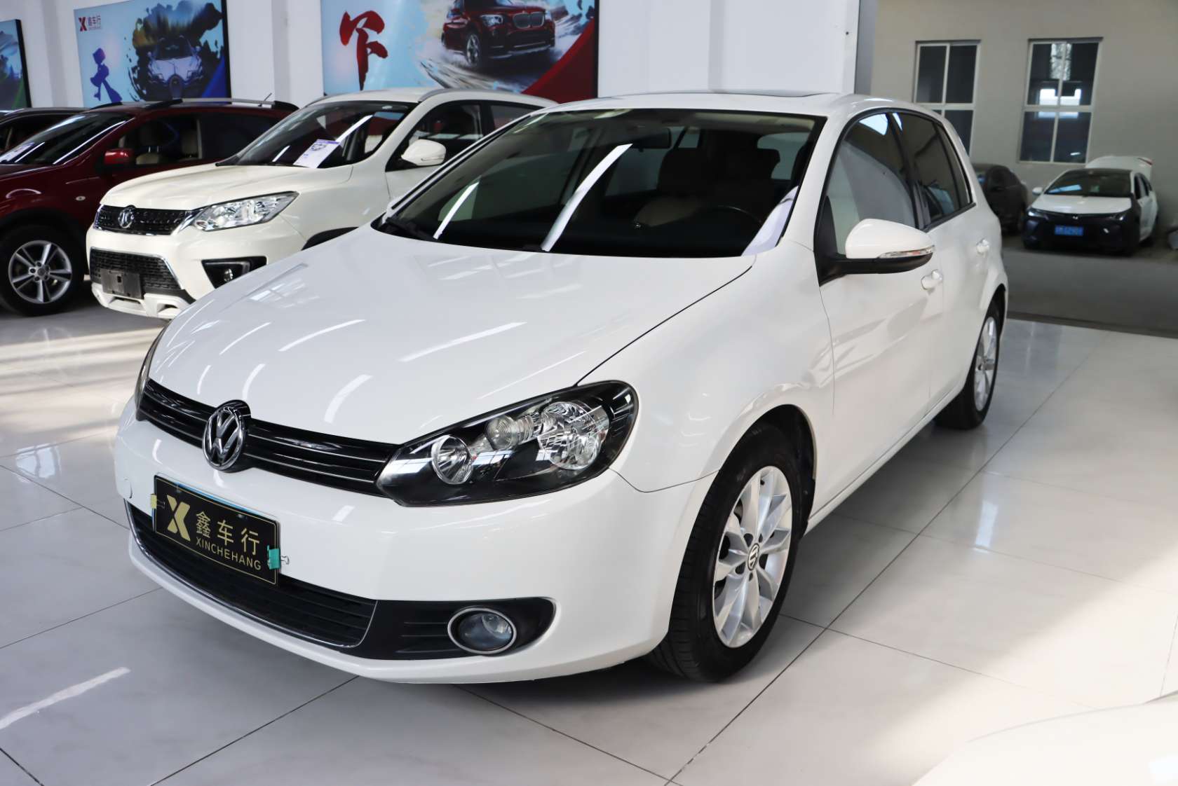 2014 Volkswagen Golf 1.6L Automatic Comfort Edition - 2014 Hatchback, pre-owned car for export from China