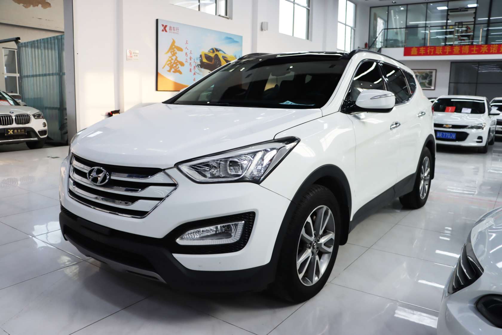 2013 Hyundai Santa Fe (Import) 3.0L 4WD Luxury Edition 7-Seater Euro 4 - 2013 SUV, pre-owned car for export from China