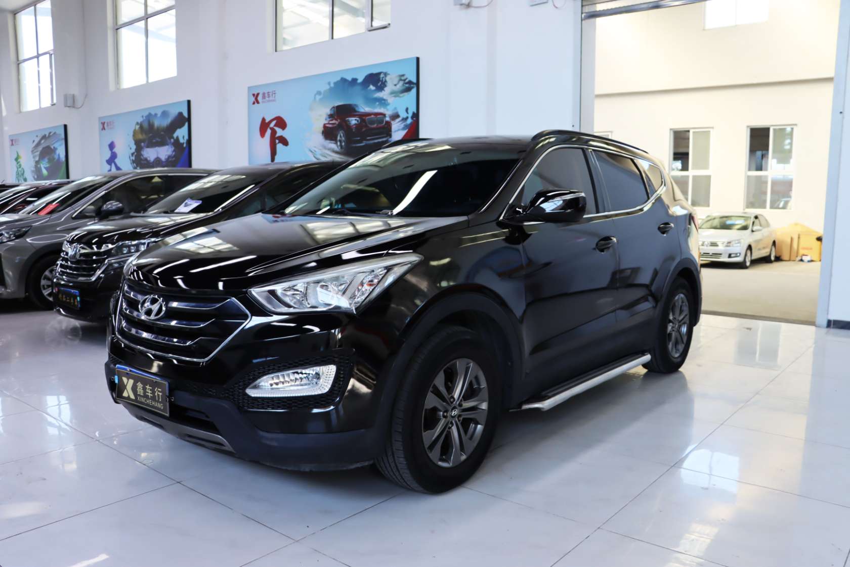 2013 Hyundai Santa Fe 2.4L Automatic 2WD Comfort Edition - 2013 SUV, pre-owned car for export from China