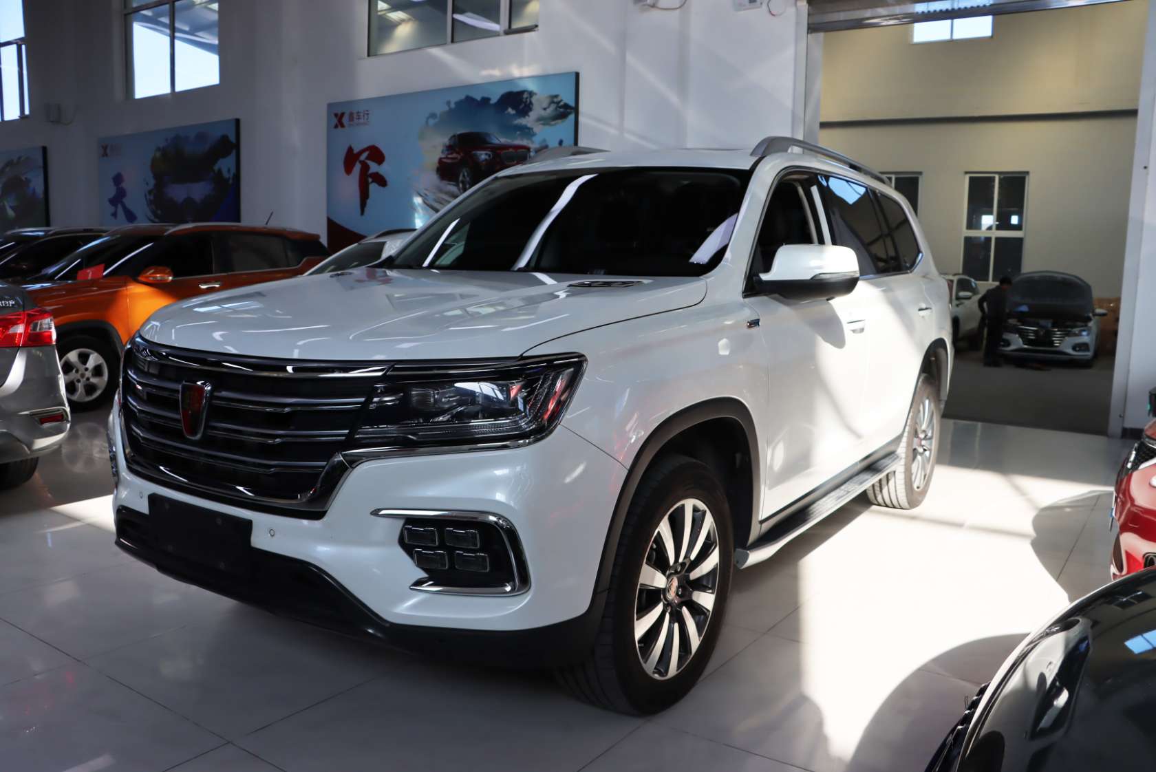 2019 Roewe RX8 30T Connected 4WD Outstanding Flagship Edition - 2019 SUV, pre-owned car for export from China