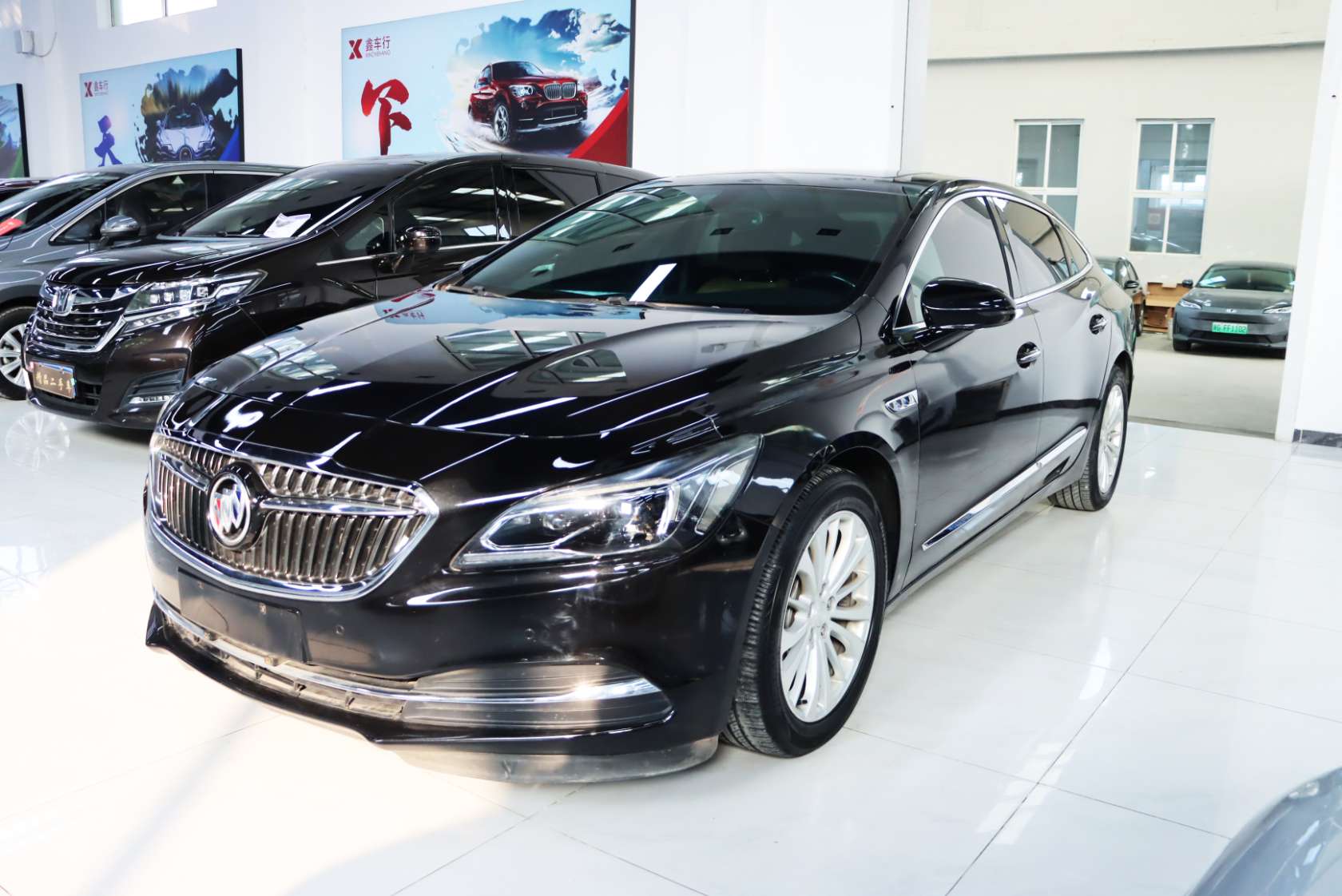 2018 Buick LaCrosse 28T Elite Edition - 2018 Sedan, pre-owned car for export from China