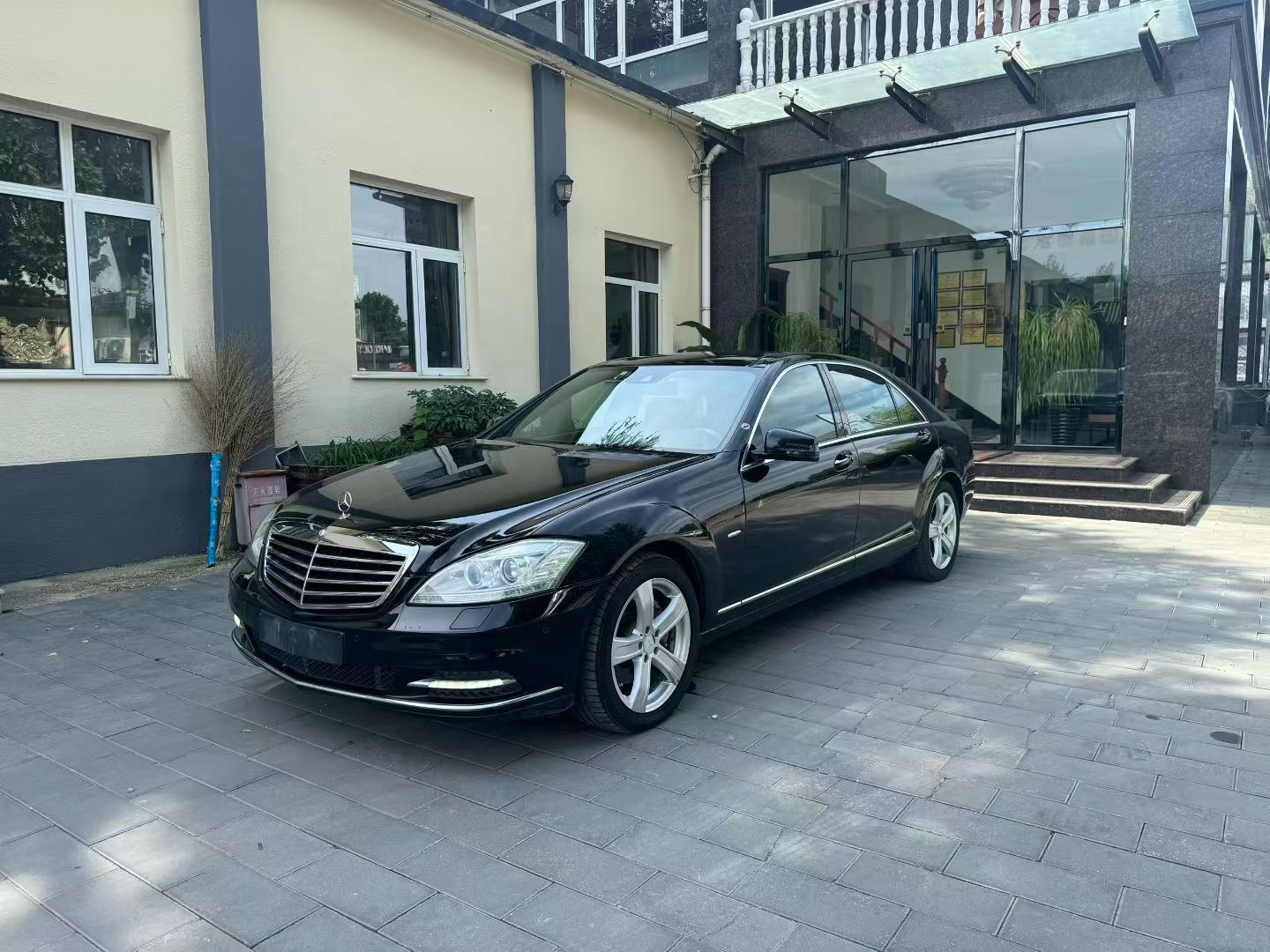 2012 Mercedes-Benz S-Class S 300 L Luxury Edition Grand Edition - 2012 Sedan, pre-owned car for export from China