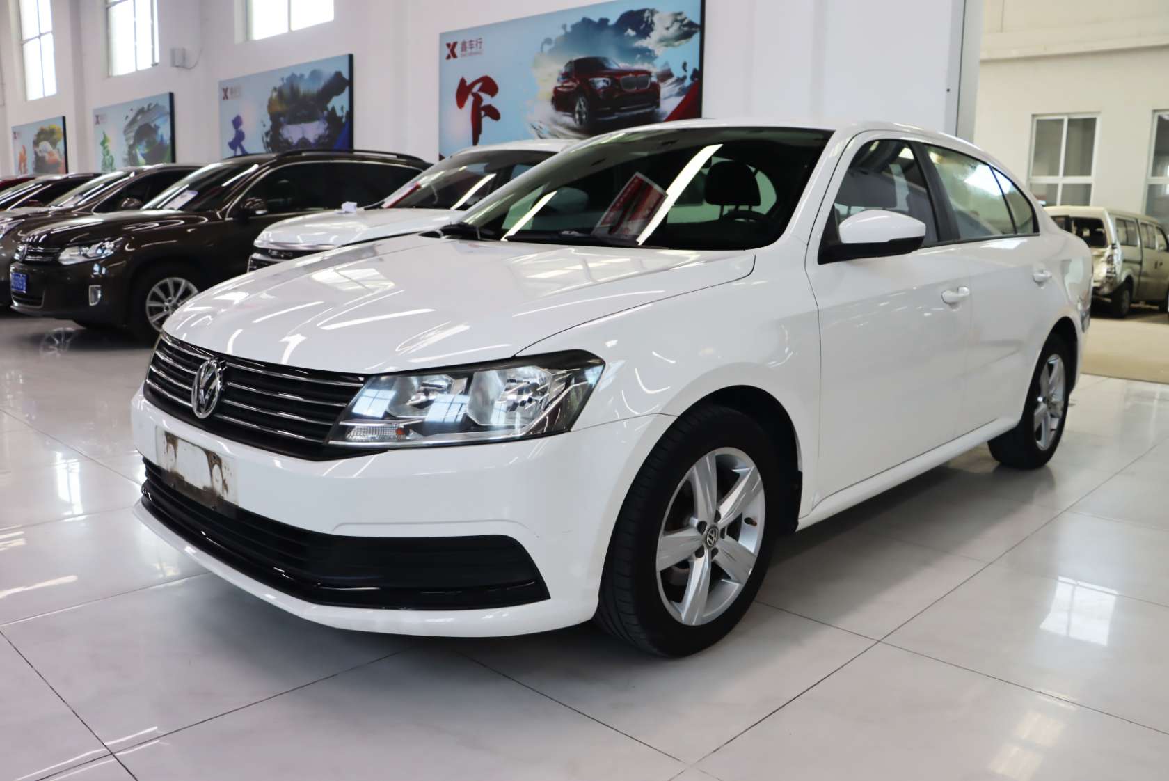 2017 Volkswagen Lavida 1.6L Manual Fashion Edition - 2017 Sedan, pre-owned car for export from China