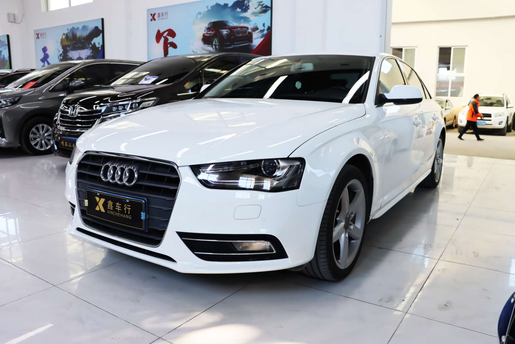 2015 Audi A4L 35 TFSI Automatic Comfort Edition - 2015 Sedan, pre-owned car for export from China