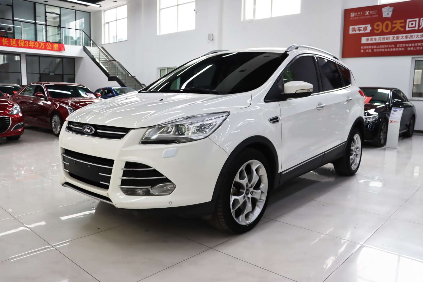 2013 Ford Kuga 2.0L GTDi 4WD Sport Edition - 2013 SUV, pre-owned car for export from China
