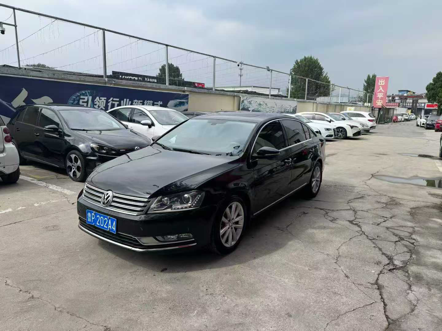 2013 Volkswagen Magotan 2.0TSI Premium Edition - 2013 Sedan, pre-owned car for export from China