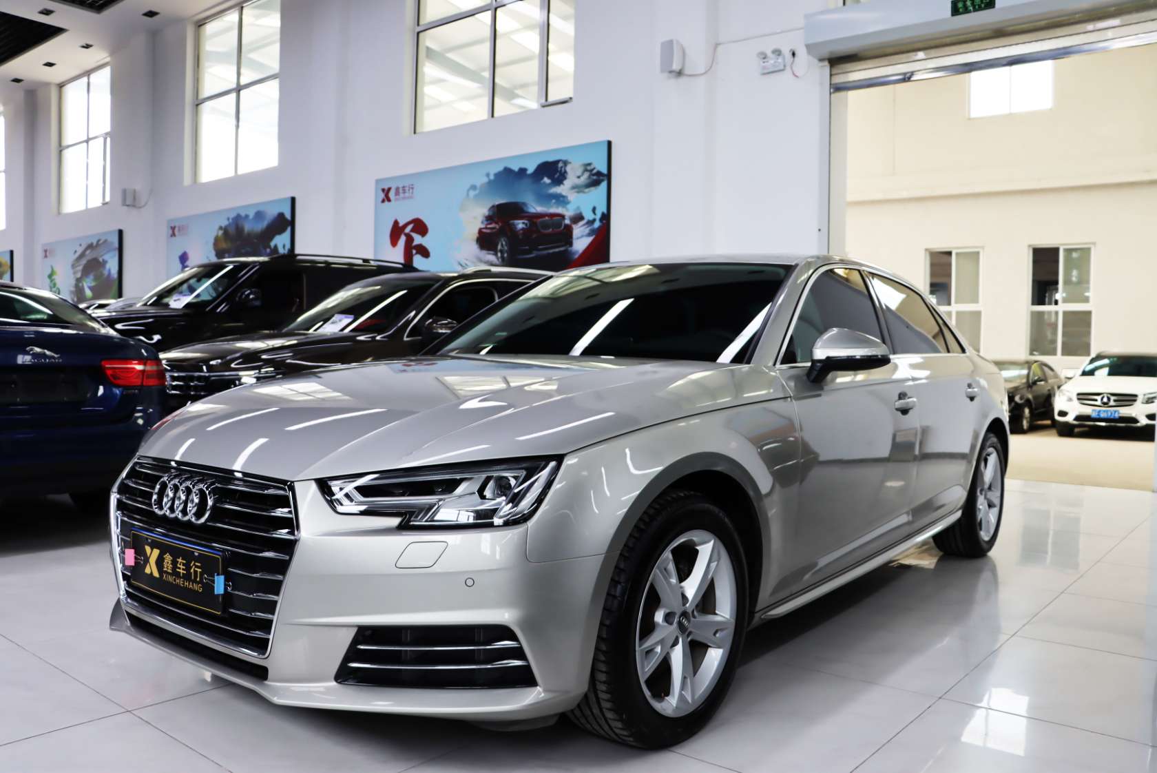 2017 Audi A4L Plus 40 TFSI Progressive Edition - 2017 Sedan, pre-owned car for export from China
