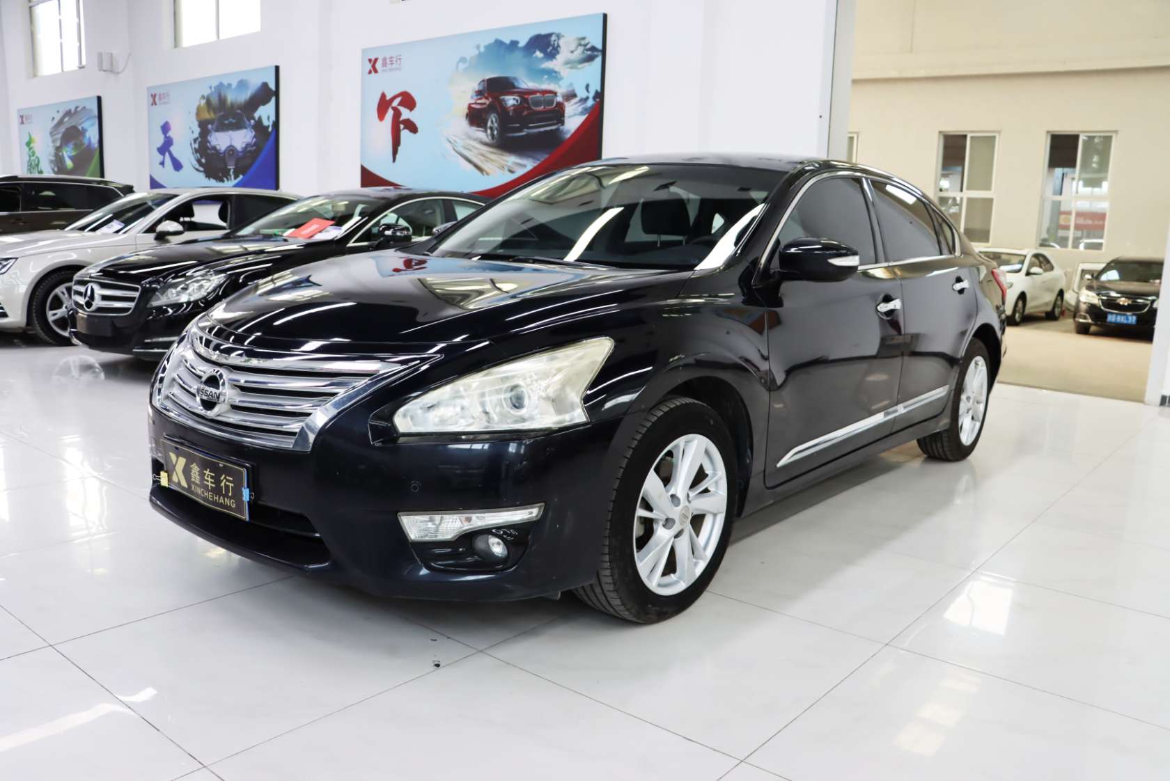 2014 Nissan Teana 2.0L XL Upper Technology Edition - 2014 Sedan, pre-owned car for export from China