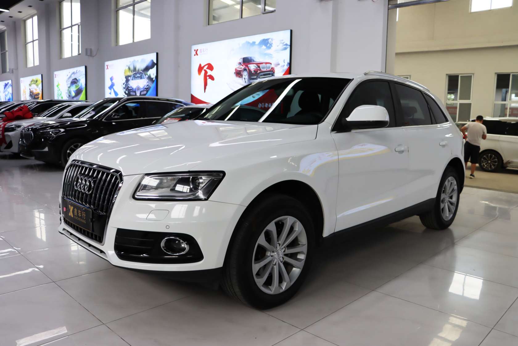2013 Audi Q5 40 TFSI Technology Edition - 2013 SUV, pre-owned car for export from China