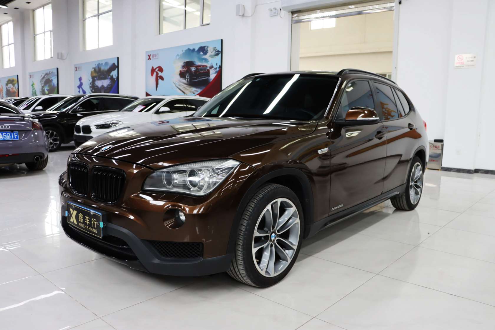 2013 BMW X1 sDrive20i Sport Design Package - 2013 SUV, pre-owned car for export from China
