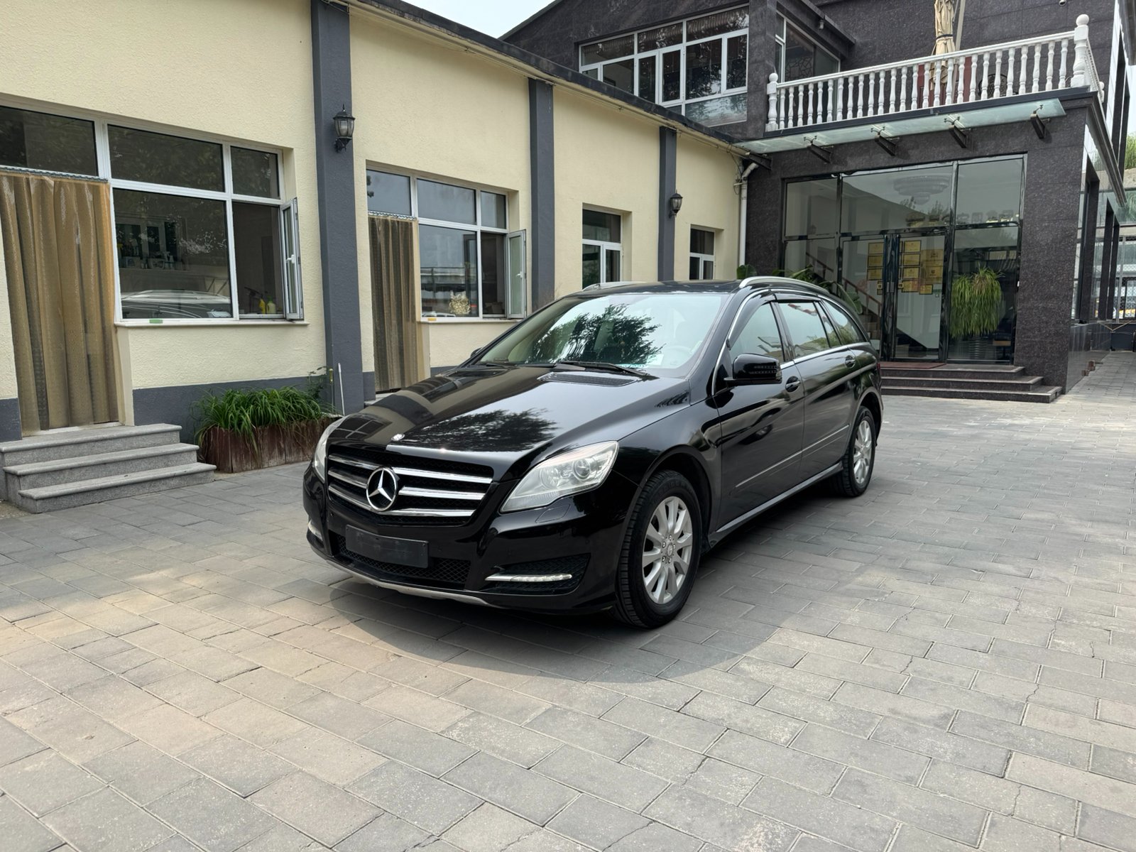 2011 Mercedes-Benz R-Class R 300 L Business Edition - 2011 MPV, pre-owned car for export from China