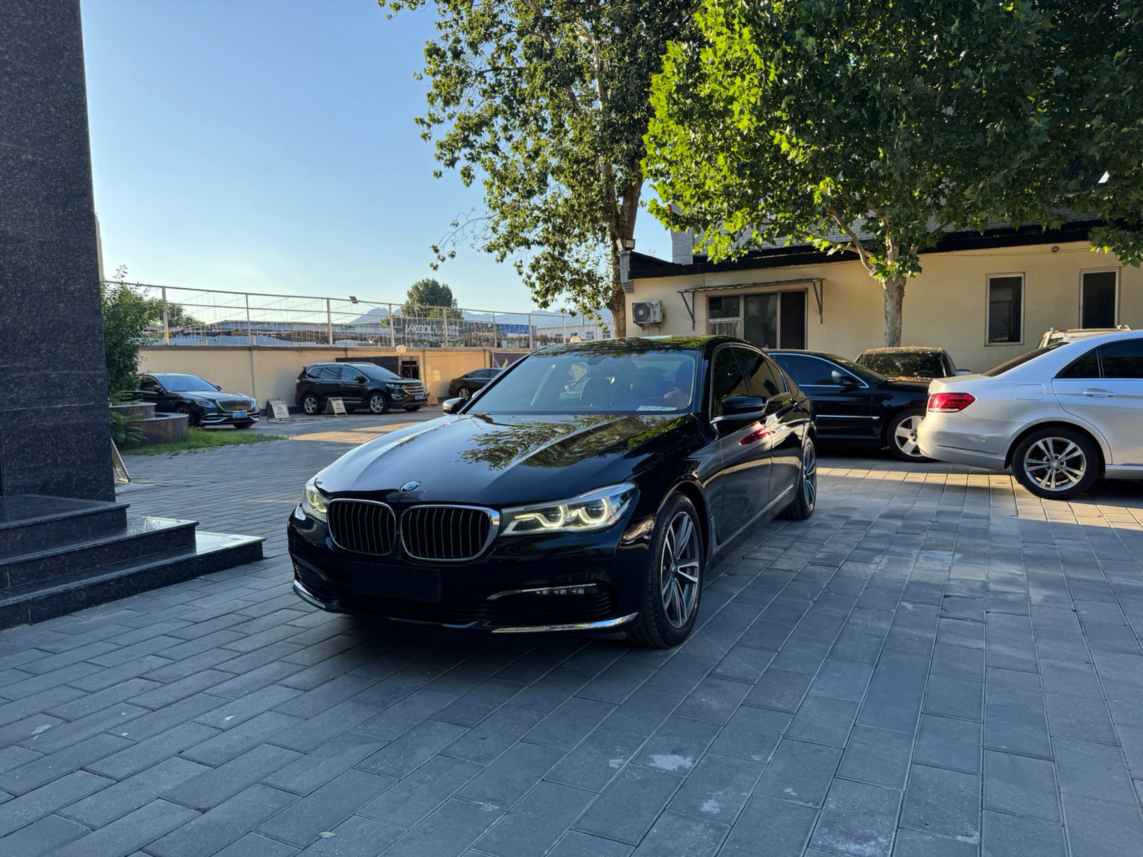 2016 BMW 7 Series 730Li Leading Edition - 2016 Sedan, pre-owned car for export from China