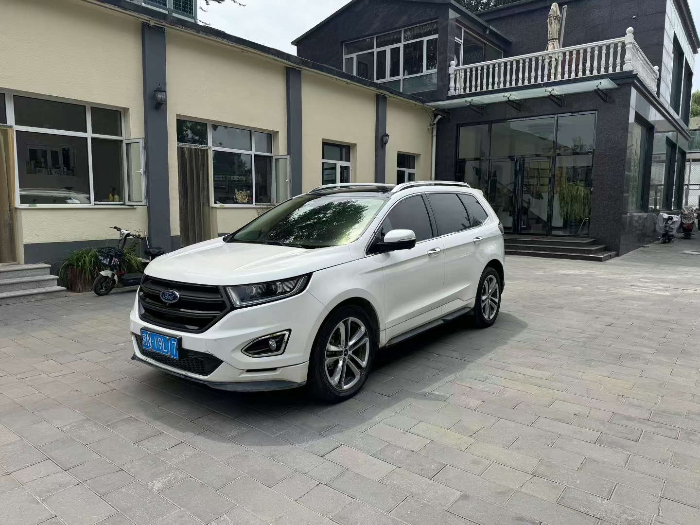 2017 Ford Edge EcoBoost 245 4WD Sport Edition 7-Seater - 2017 SUV, pre-owned car for export from China