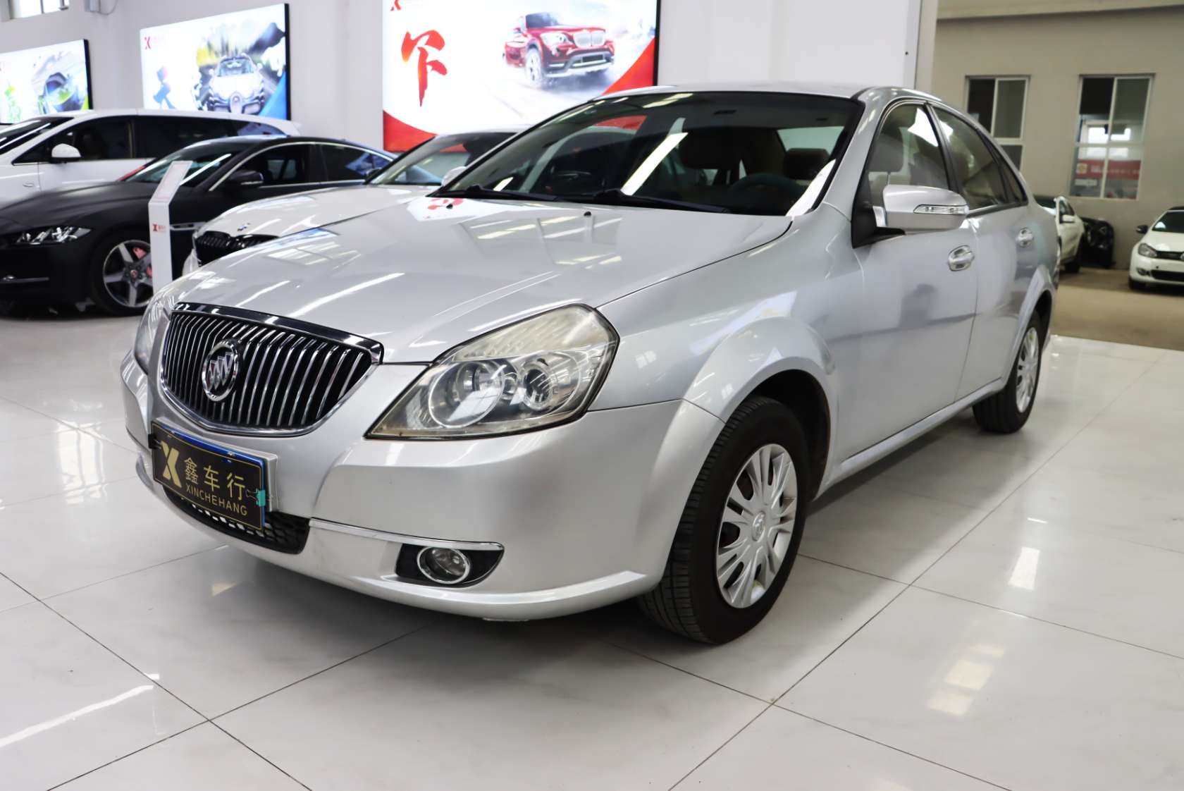 2013 Buick Excelle 1.5L Automatic Classic Edition - 2013 Sedan, pre-owned car for export from China