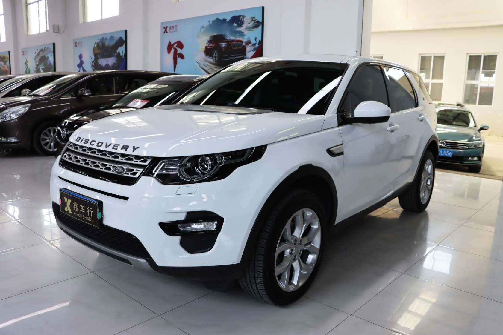 2018 Land Rover Discovery Sport 240PS HSE Edition - 2018 SUV, pre-owned car for export from China