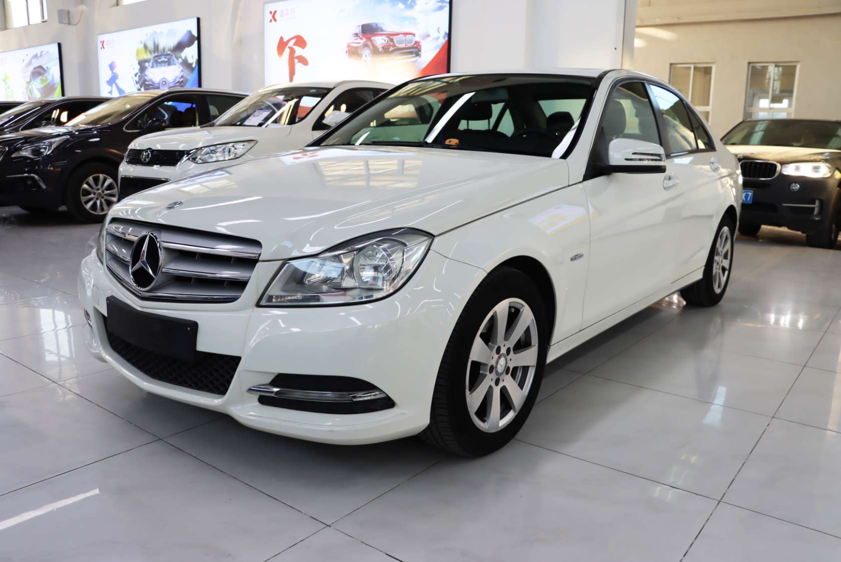 2011 Mercedes-Benz C-Class C 180K Classic Edition - 2011 Sedan, pre-owned car for export from China