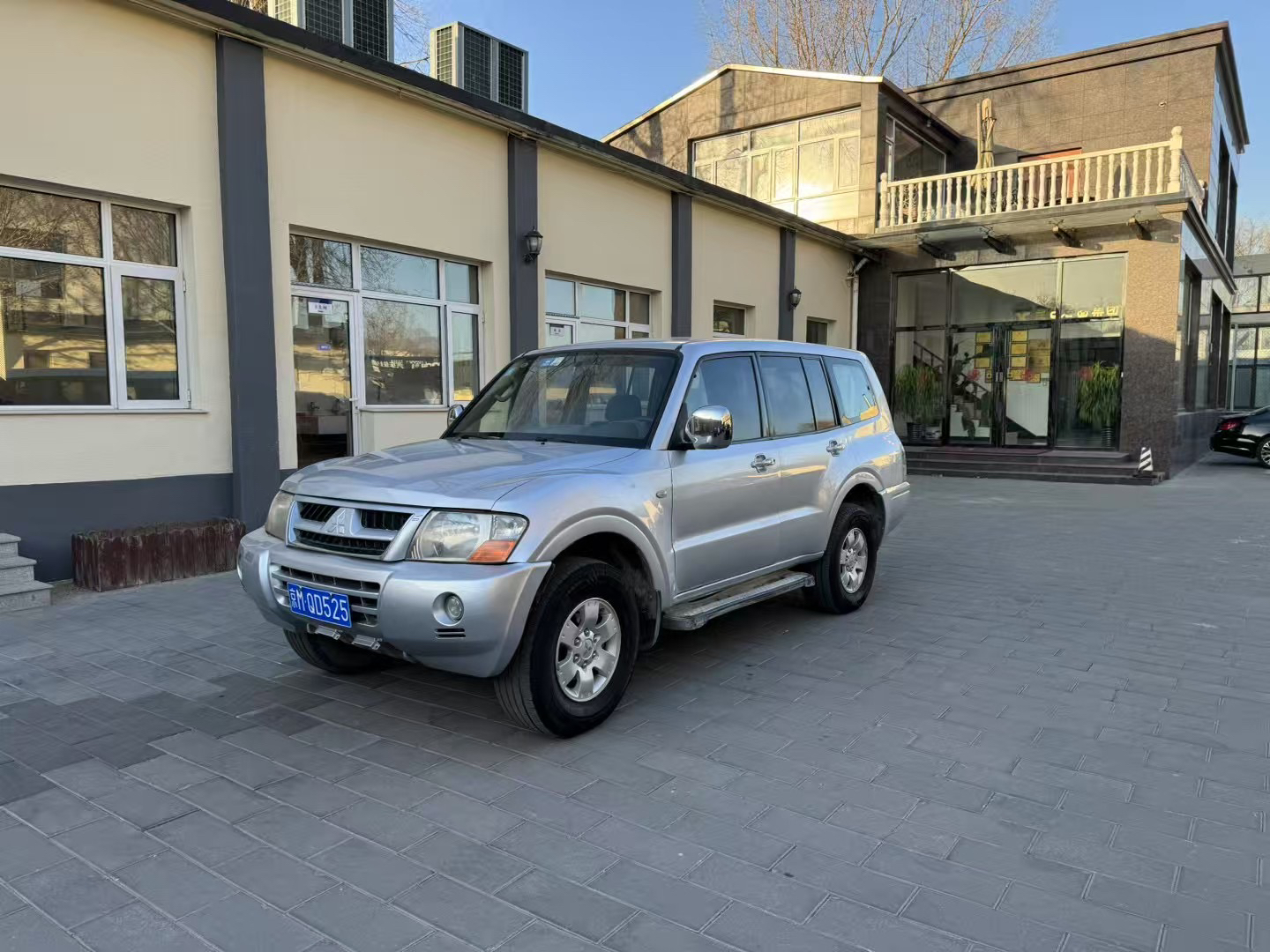 2011 Mitsubishi Pajero V73 3.0L MT GL - 2011 SUV, pre-owned car for export from China
