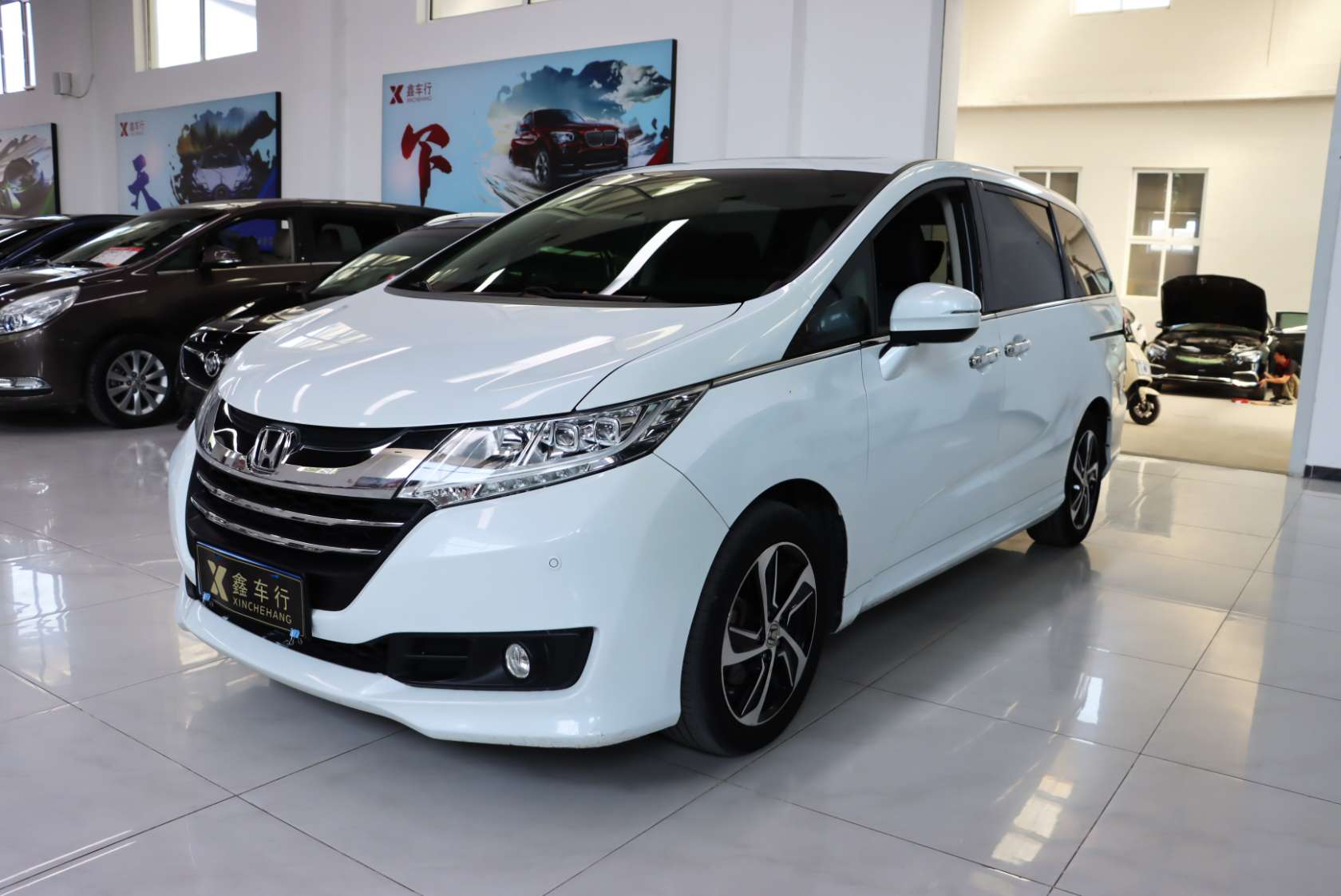 2015 Honda Odyssey Facelift 2.4L Smart Edition - 2015 MPV, pre-owned car for export from China