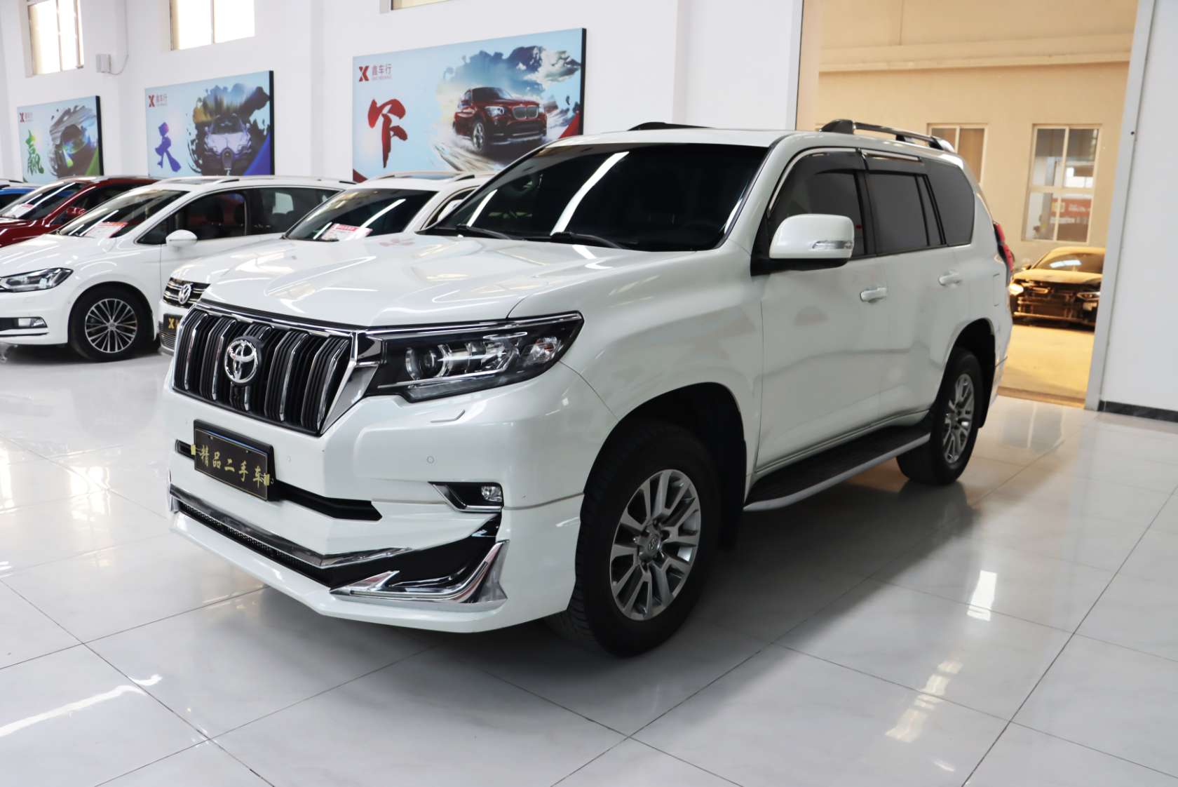 2018 Toyota Prado 3.5L Automatic TX-L NAVI Rear-Mounted Spare Tire - 2018 SUV, pre-owned car for export from China