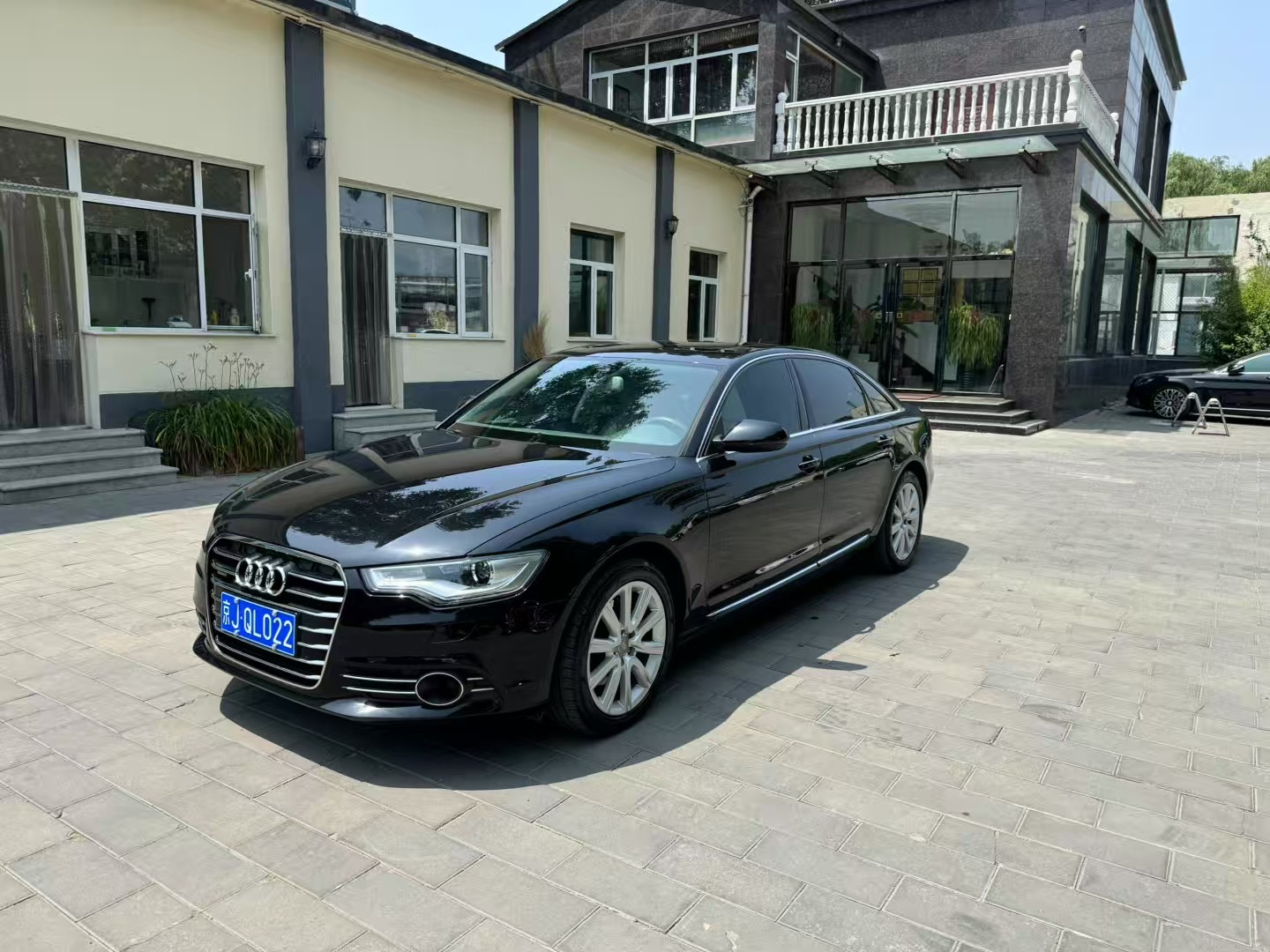 2012 Audi A6L 35 FSI quattro Luxury Edition - 2012 Sedan, pre-owned car for export from China