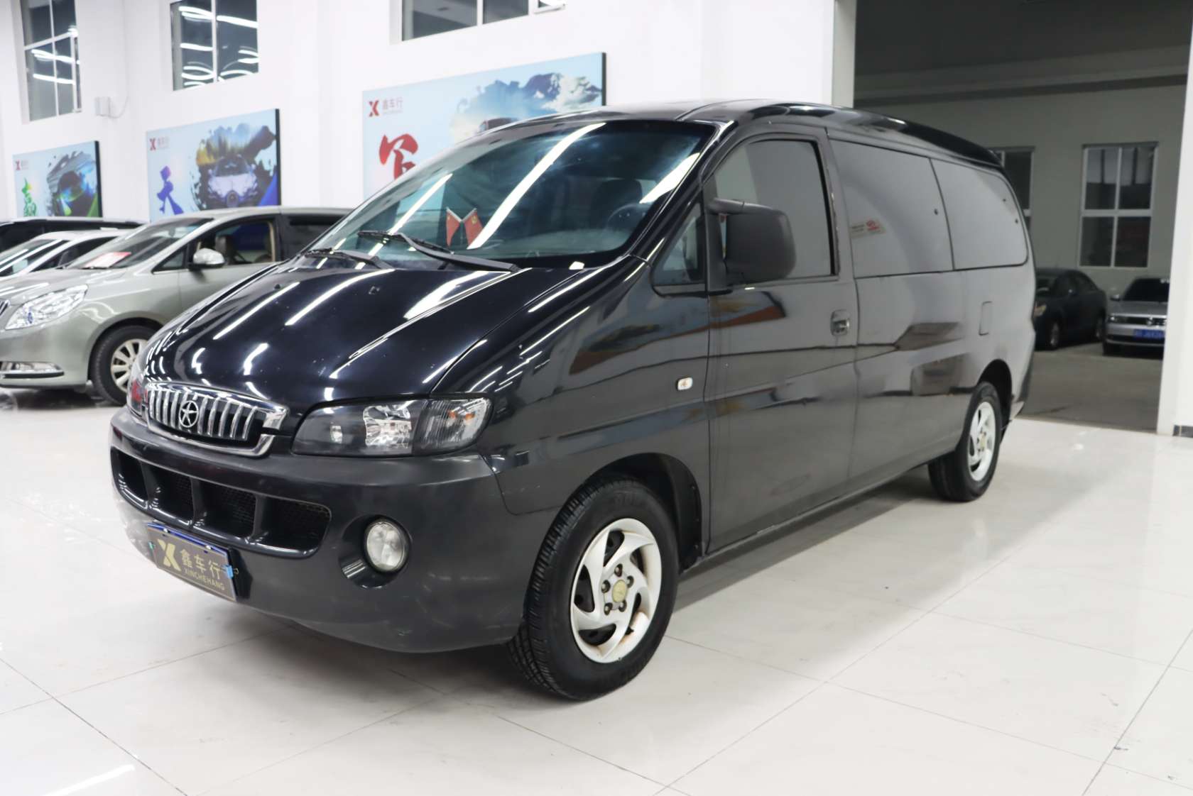 2015 JAC Refine 2.0L Shuttle Petrol Long Wheelbase Comfort Edition HFC4GA3-3D - 2015 MPV, pre-owned car for export from China
