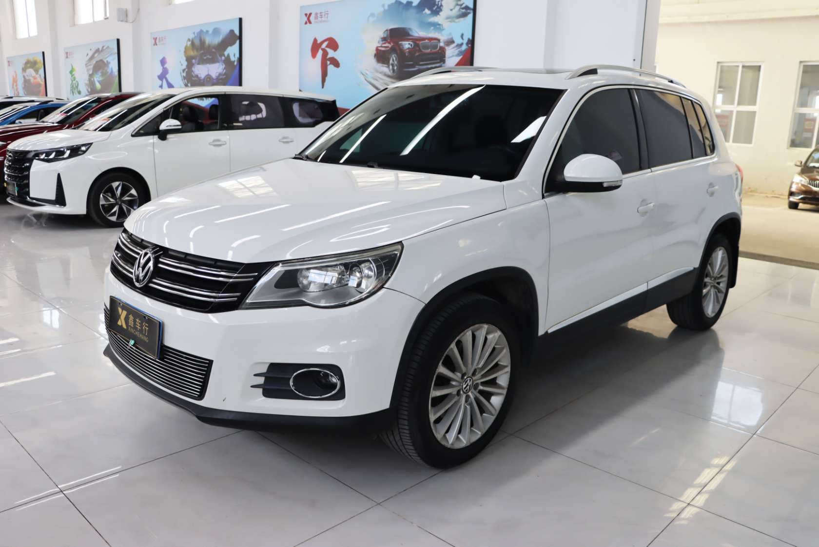 2012 Volkswagen Tiguan 1.8TSI Automatic 2WD Fashion Edition - 2012 SUV, pre-owned car for export from China