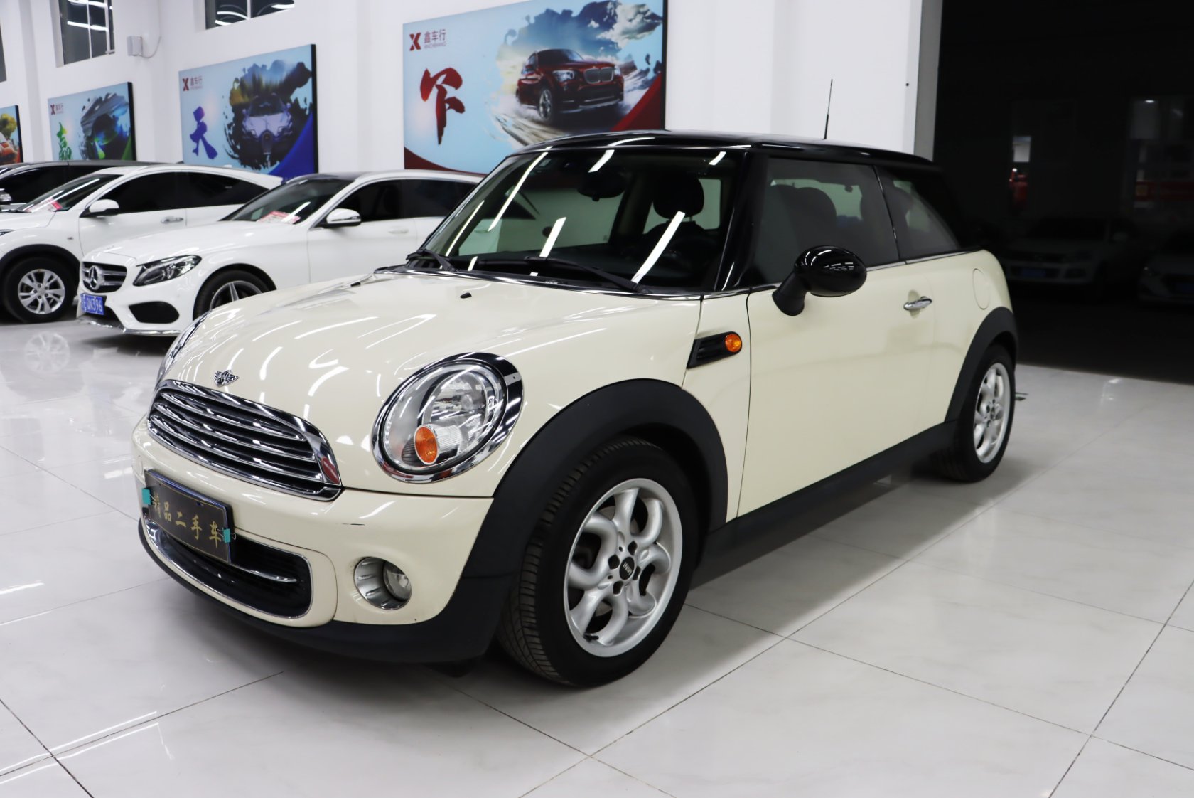 2012 MINI 1.6L COOPER Baker Street - 2012 Hatchback, pre-owned car for export from China