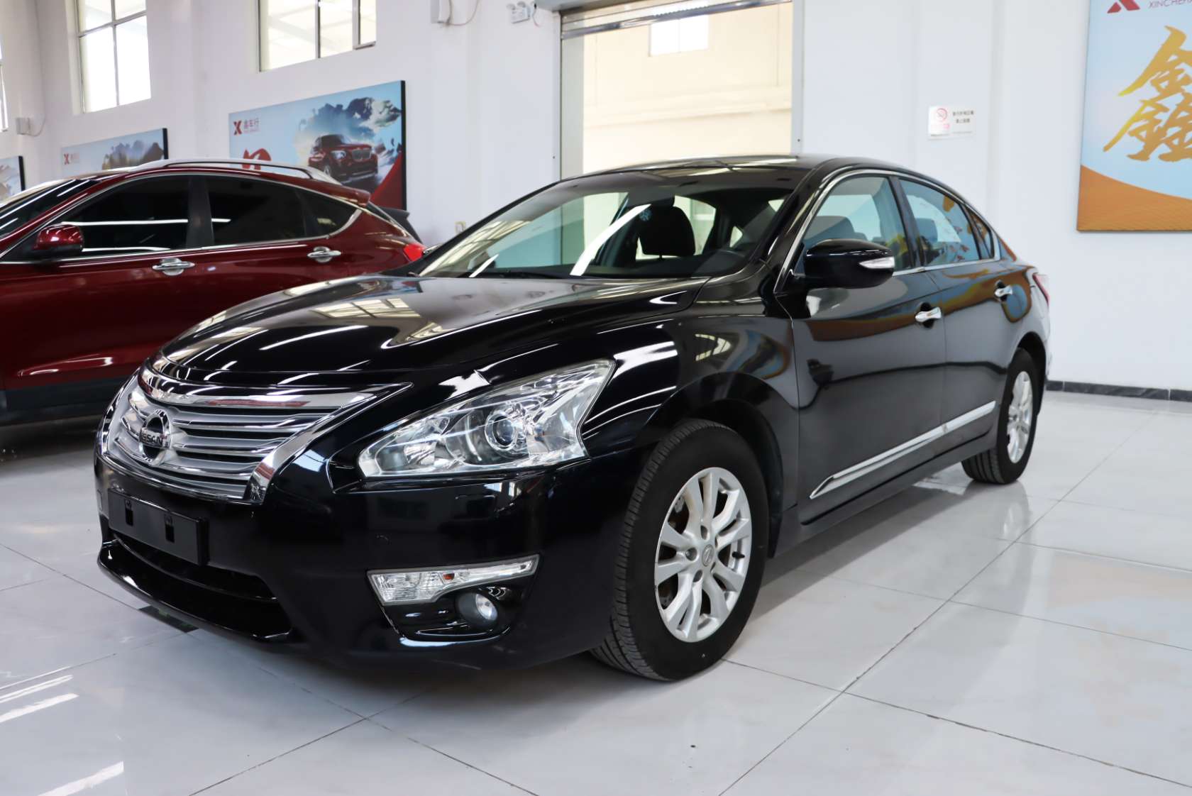 2013 Nissan Teana 2.5L XL Leading Edition - 2013 Sedan, pre-owned car for export from China