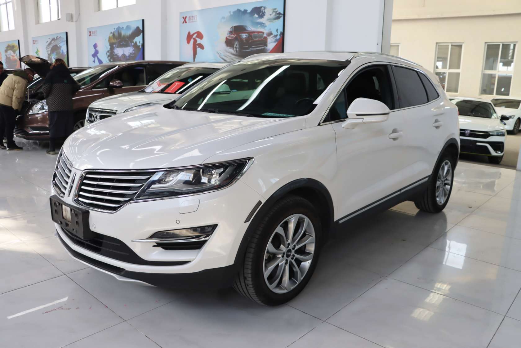 2017 Lincoln MKC 2.0T 4WD Elegant Edition - 2017 SUV, pre-owned car for export from China